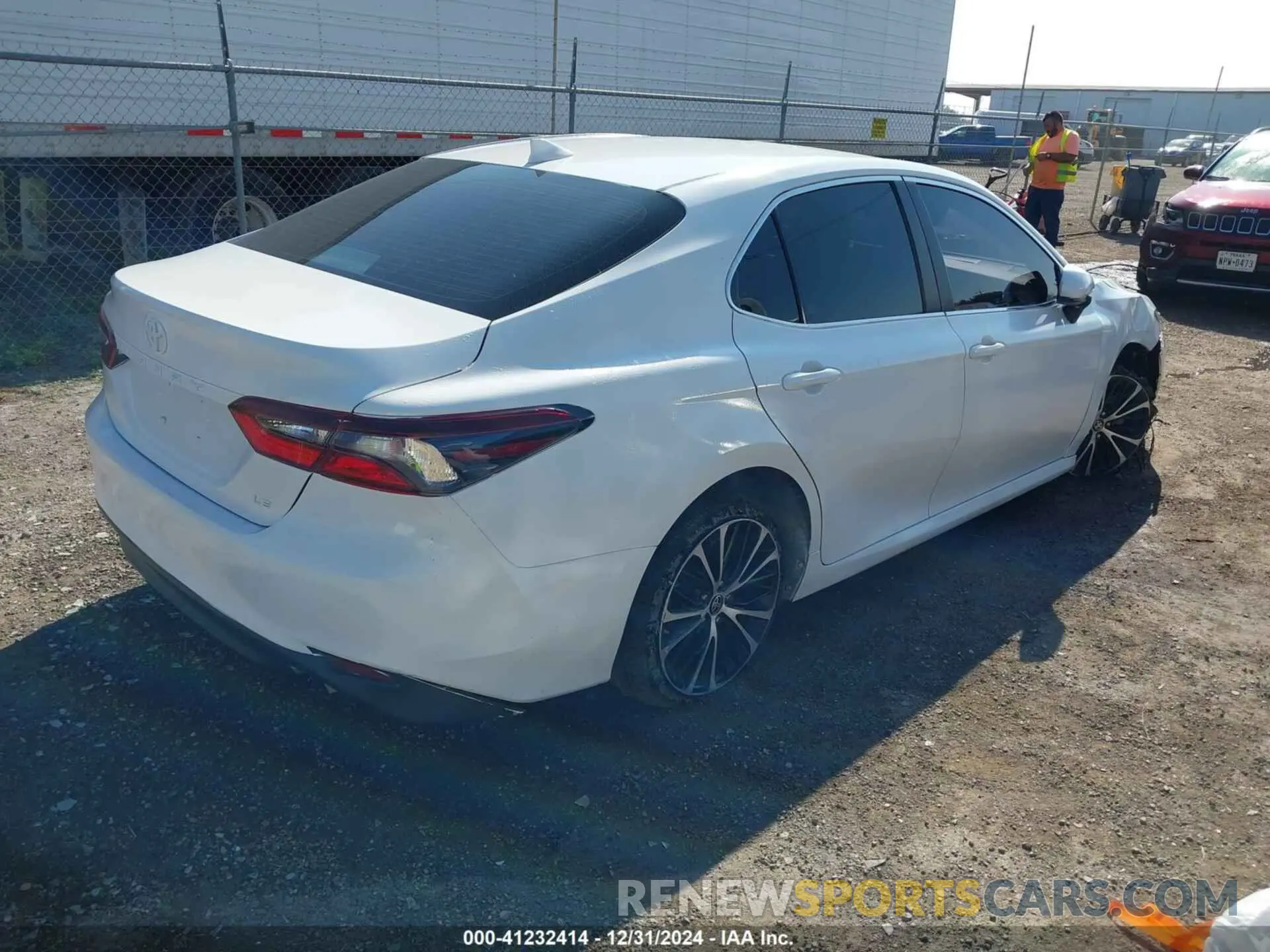 4 fotografías del automóvil dañado 4T1C11AK2PU122566 TOYOTA CAMRY 2023