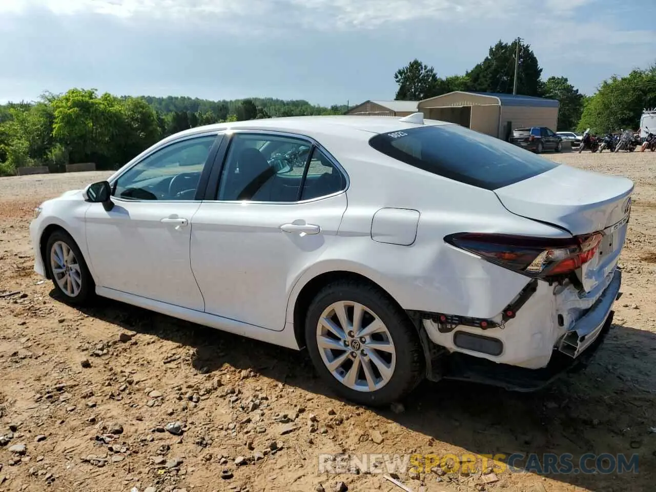 2 fotografías del automóvil dañado 4T1C11AK2PU168494 TOYOTA CAMRY 2023
