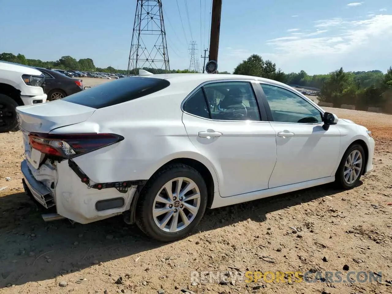 3 fotografías del automóvil dañado 4T1C11AK2PU168494 TOYOTA CAMRY 2023