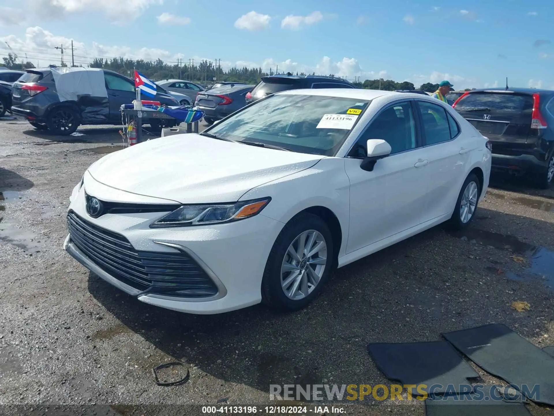 2 fotografías del automóvil dañado 4T1C11AK2PU781621 TOYOTA CAMRY 2023