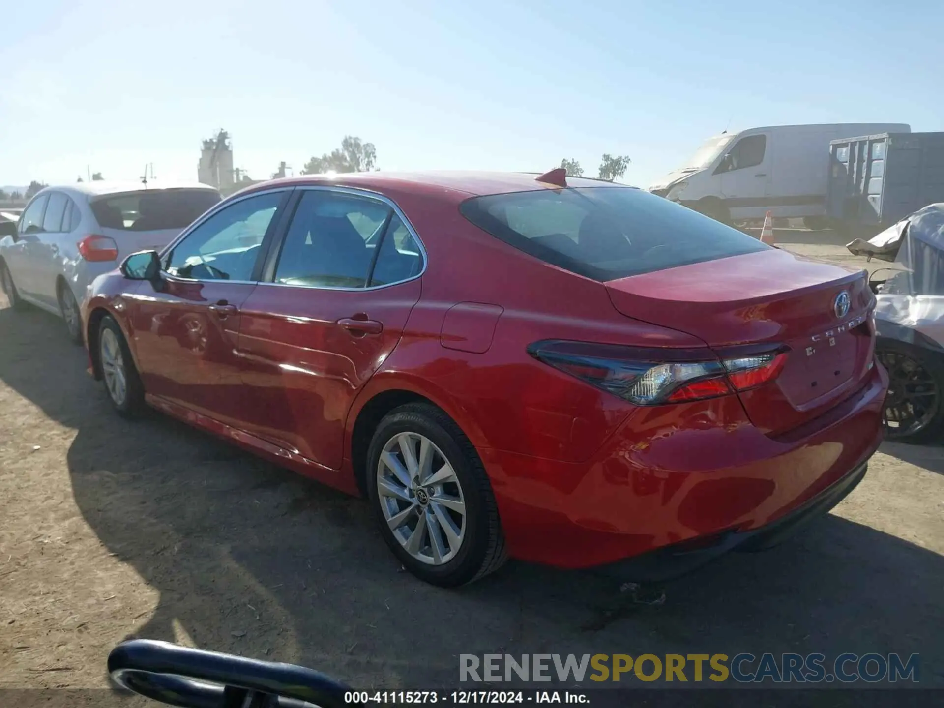 3 fotografías del automóvil dañado 4T1C11AK3PU097919 TOYOTA CAMRY 2023