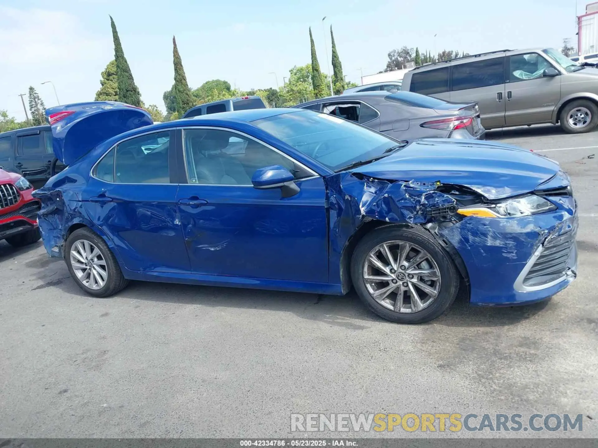 13 fotografías del automóvil dañado 4T1C11AK3PU106716 TOYOTA CAMRY 2023