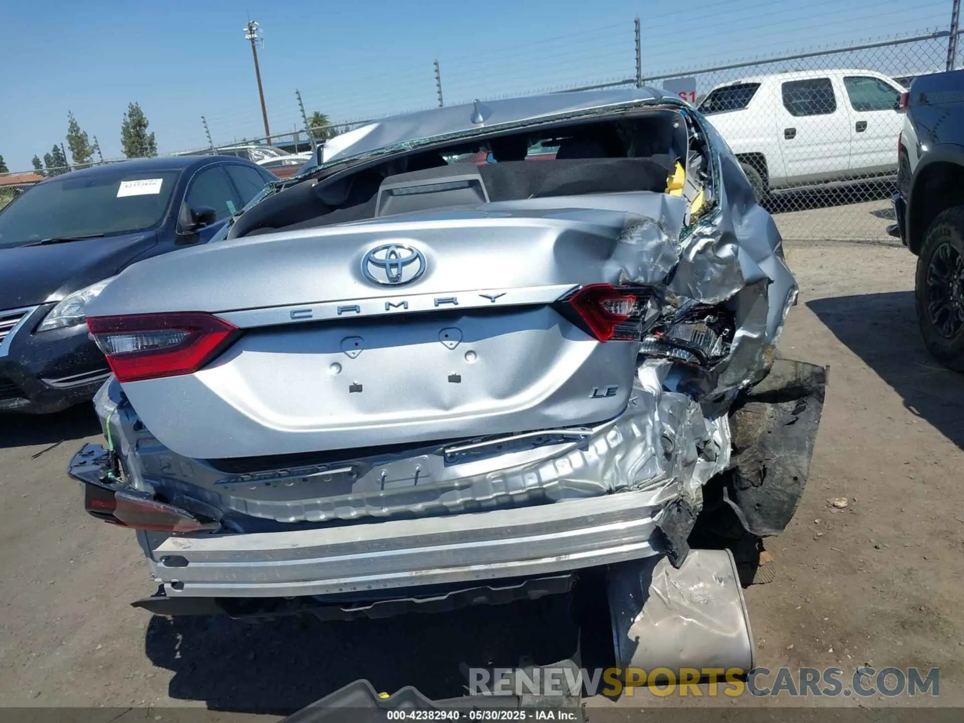 16 fotografías del automóvil dañado 4T1C11AK3PU125458 TOYOTA CAMRY 2023