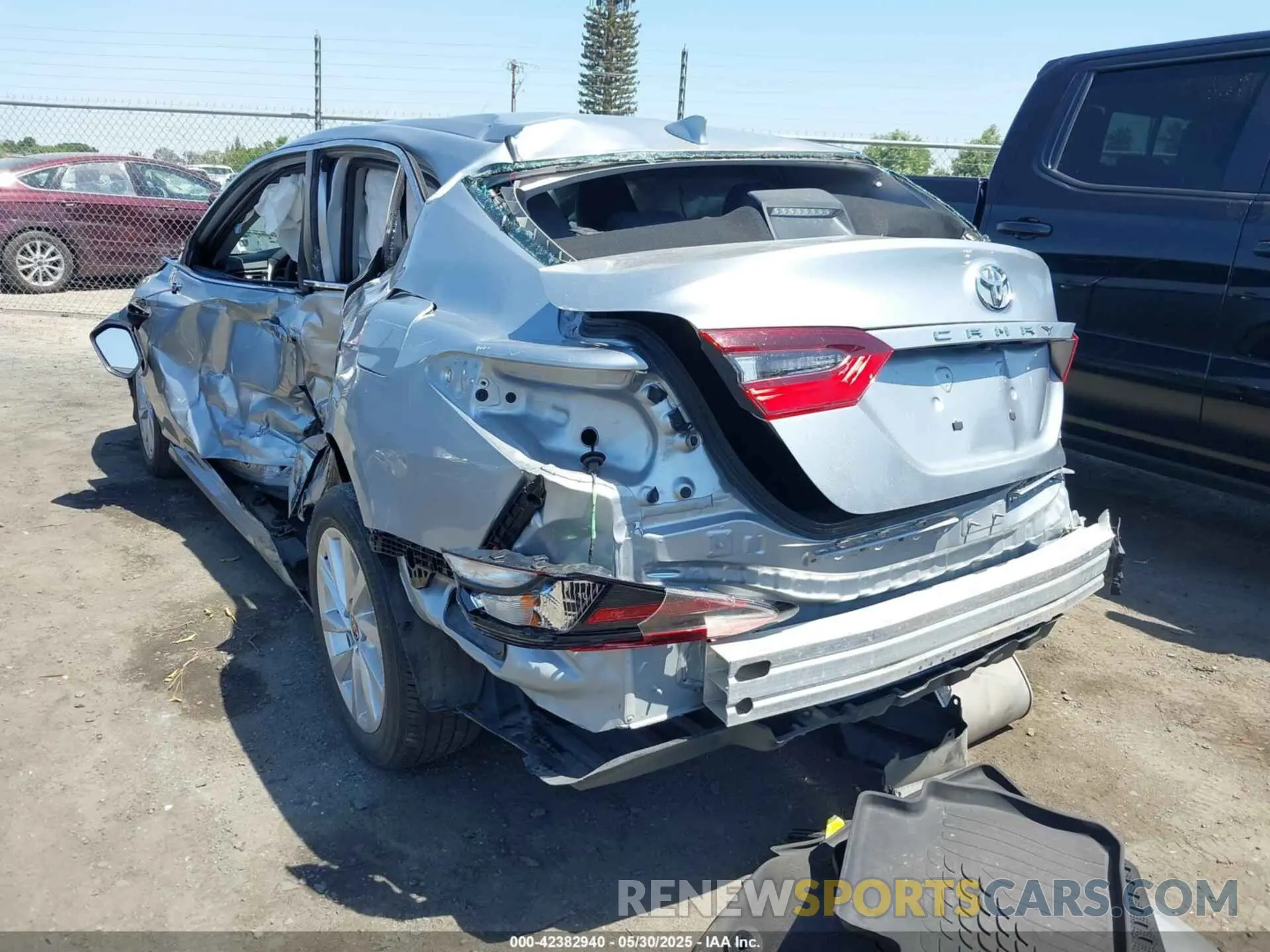 3 fotografías del automóvil dañado 4T1C11AK3PU125458 TOYOTA CAMRY 2023