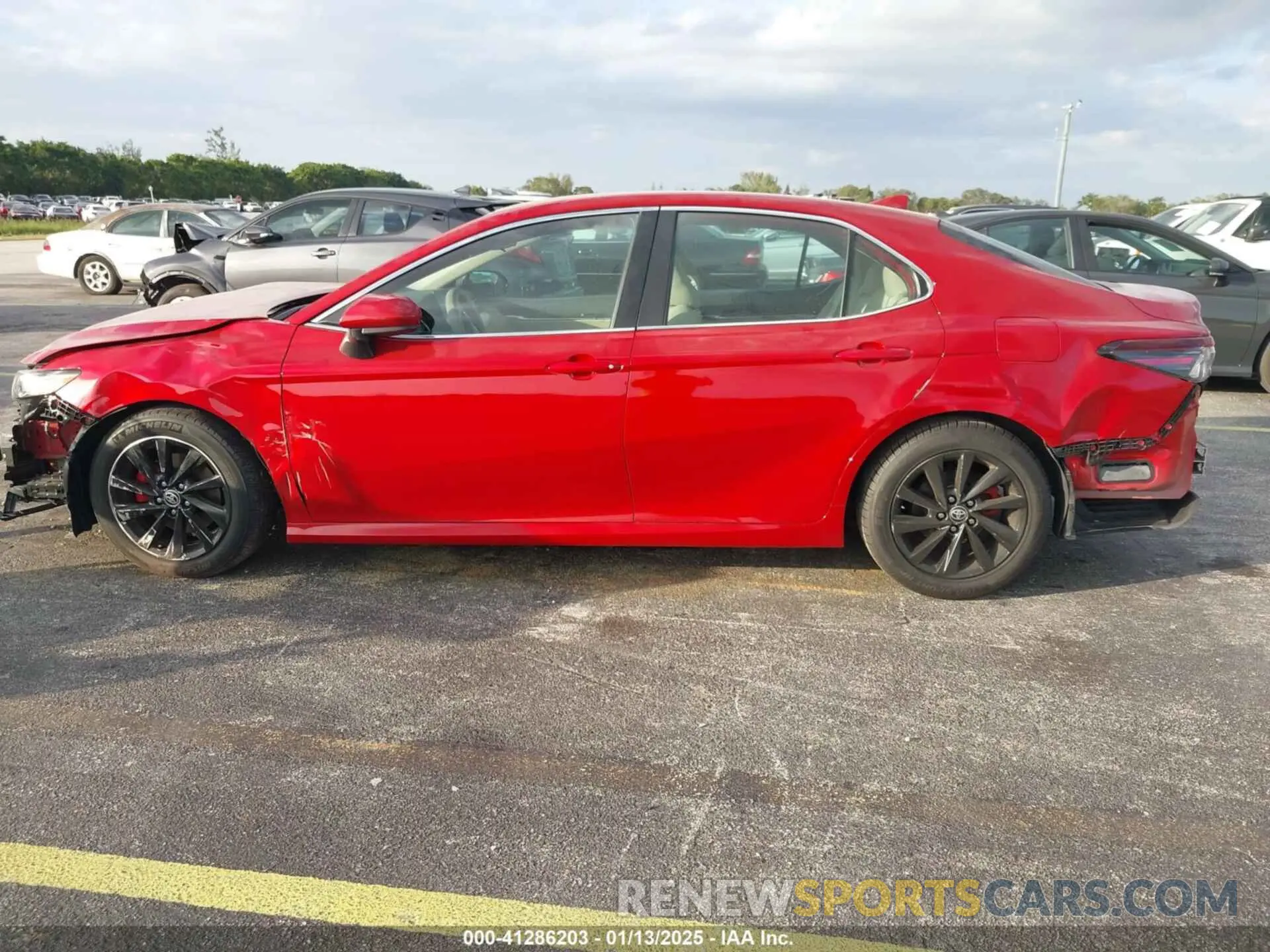15 fotografías del automóvil dañado 4T1C11AK3PU157570 TOYOTA CAMRY 2023