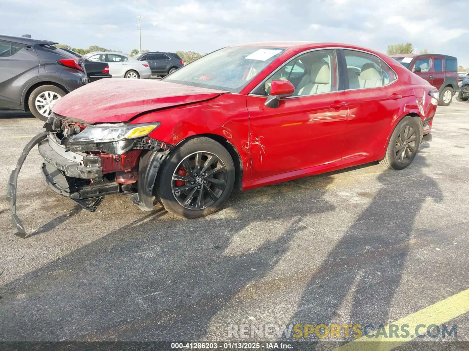2 fotografías del automóvil dañado 4T1C11AK3PU157570 TOYOTA CAMRY 2023