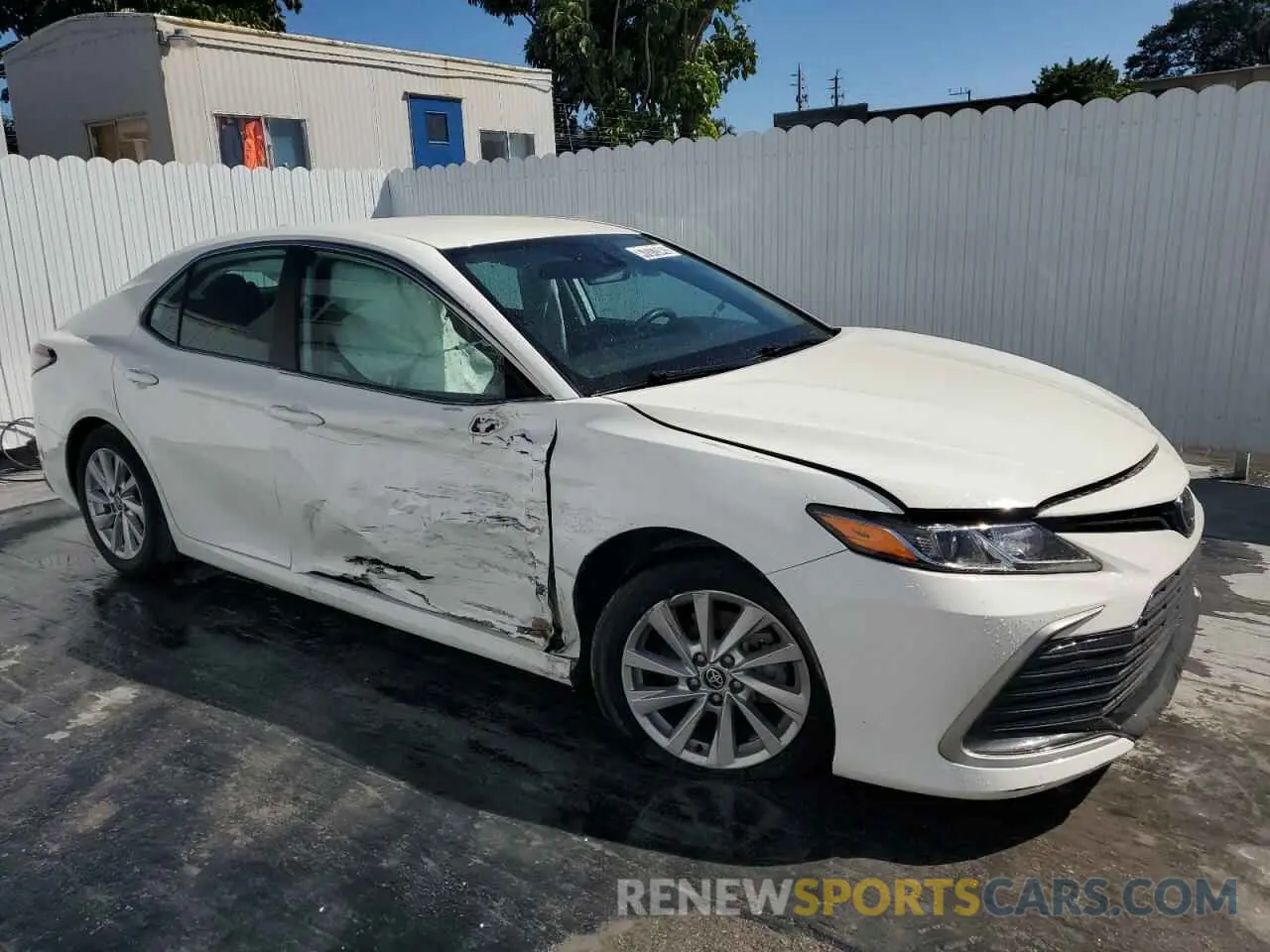 4 fotografías del automóvil dañado 4T1C11AK3PU158170 TOYOTA CAMRY 2023