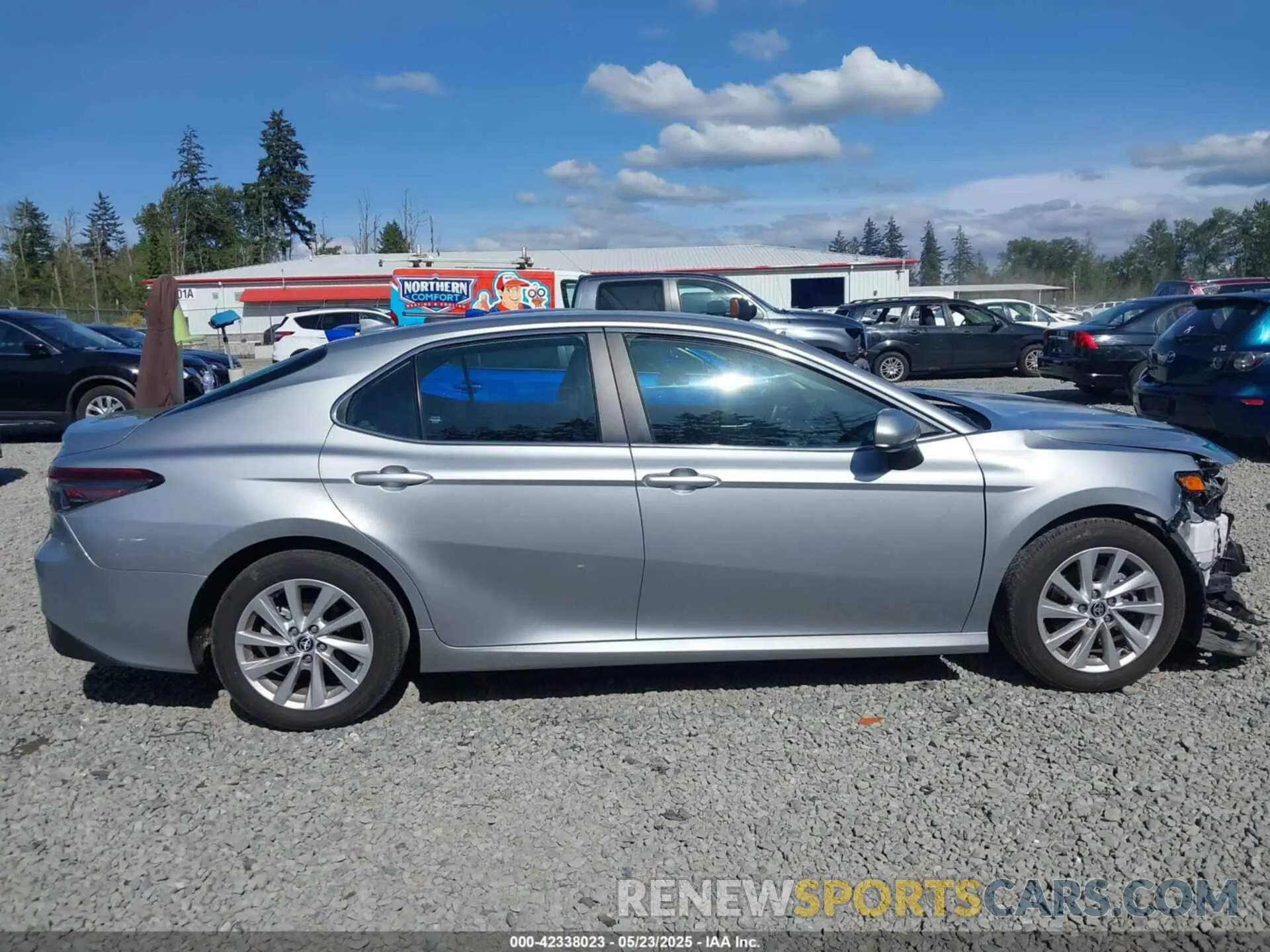 13 fotografías del automóvil dañado 4T1C11AK3PU172750 TOYOTA CAMRY 2023