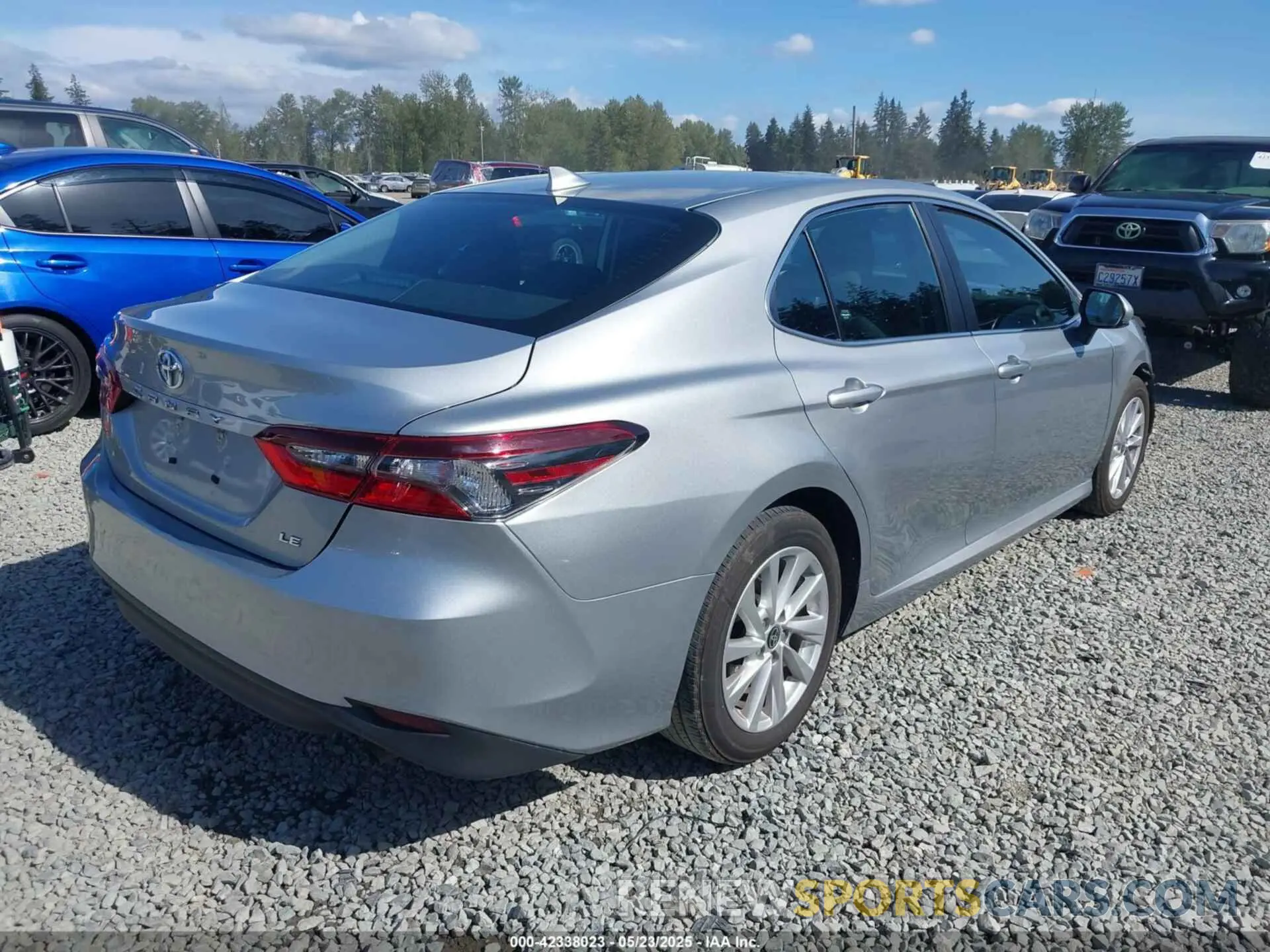 4 fotografías del automóvil dañado 4T1C11AK3PU172750 TOYOTA CAMRY 2023