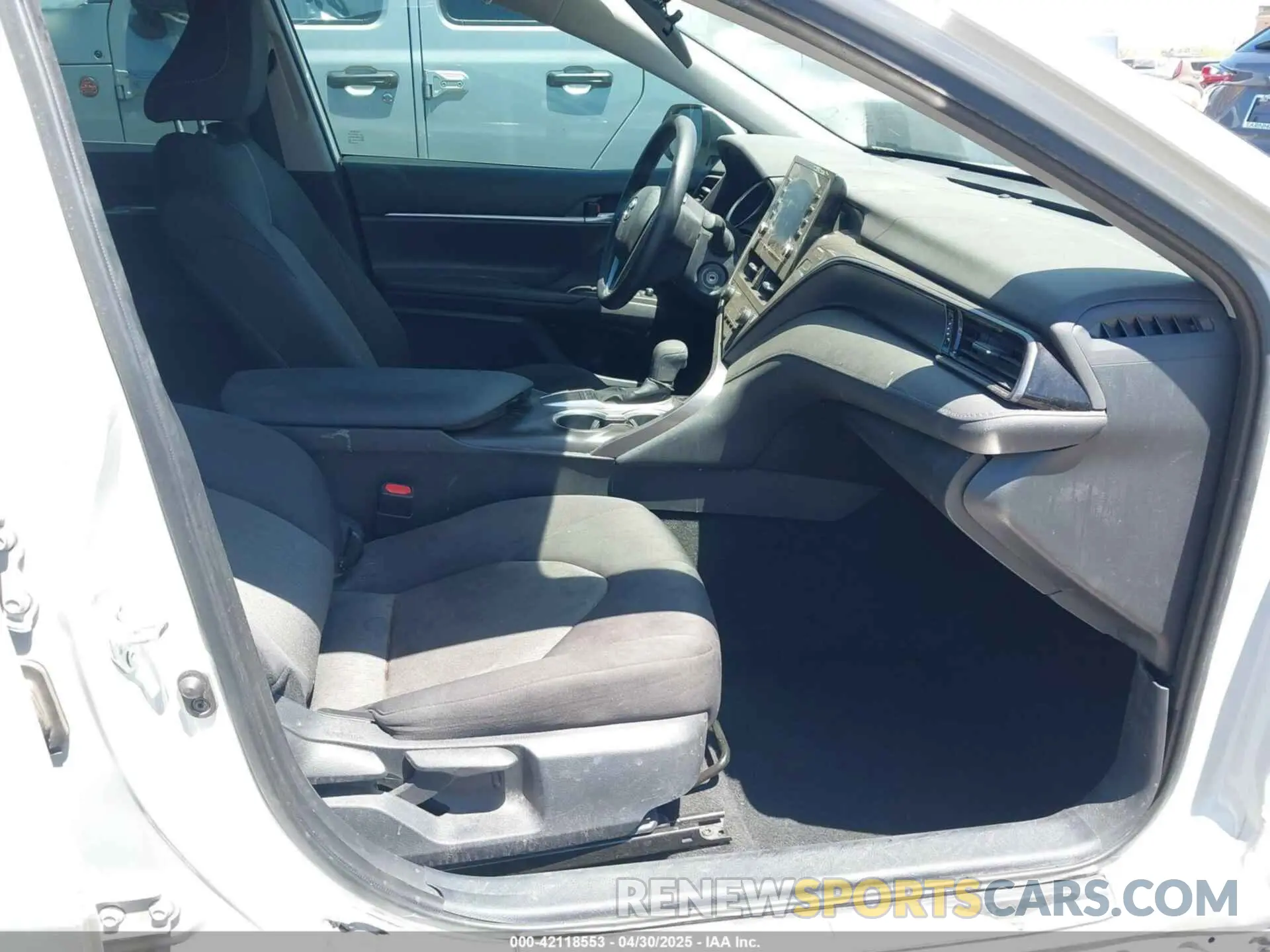 5 fotografías del automóvil dañado 4T1C11AK3PU182386 TOYOTA CAMRY 2023