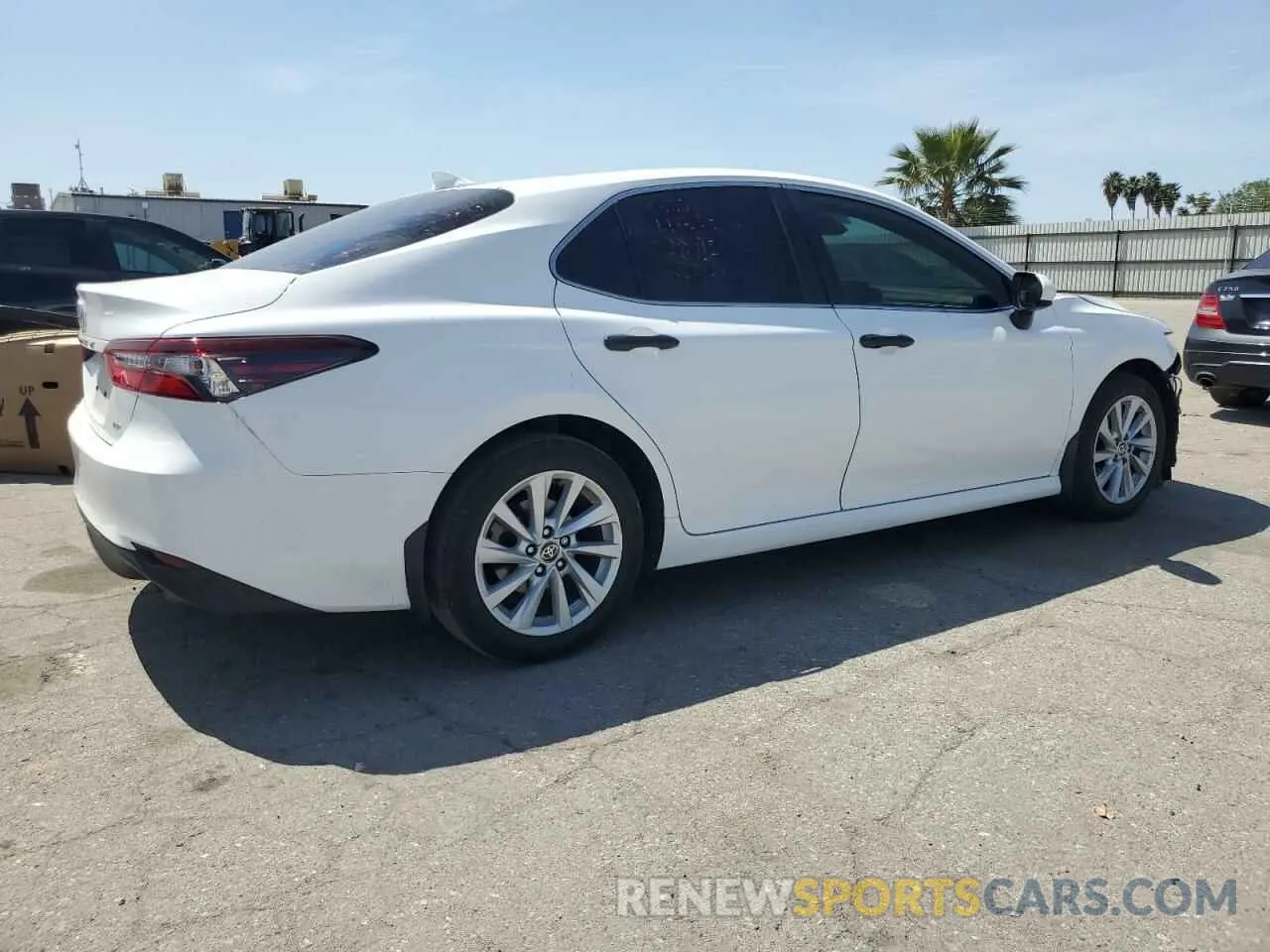 3 fotografías del automóvil dañado 4T1C11AK3PU751656 TOYOTA CAMRY 2023