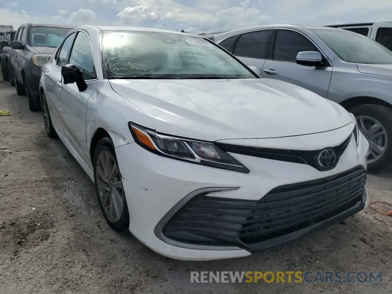 5 fotografías del automóvil dañado 4T1C11AK3PU802475 TOYOTA CAMRY 2023