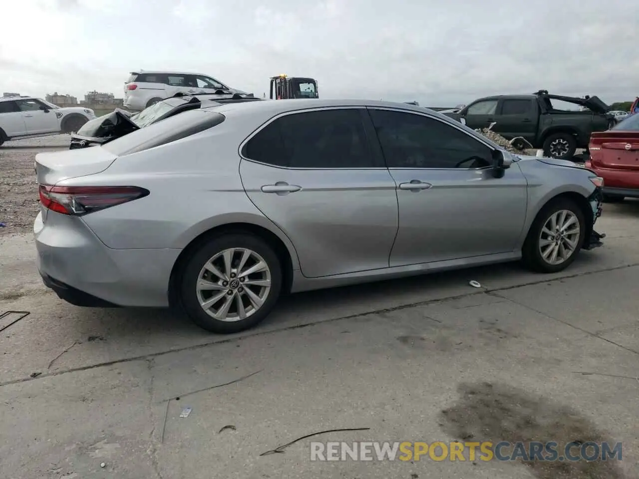 3 fotografías del automóvil dañado 4T1C11AK3PU817431 TOYOTA CAMRY 2023
