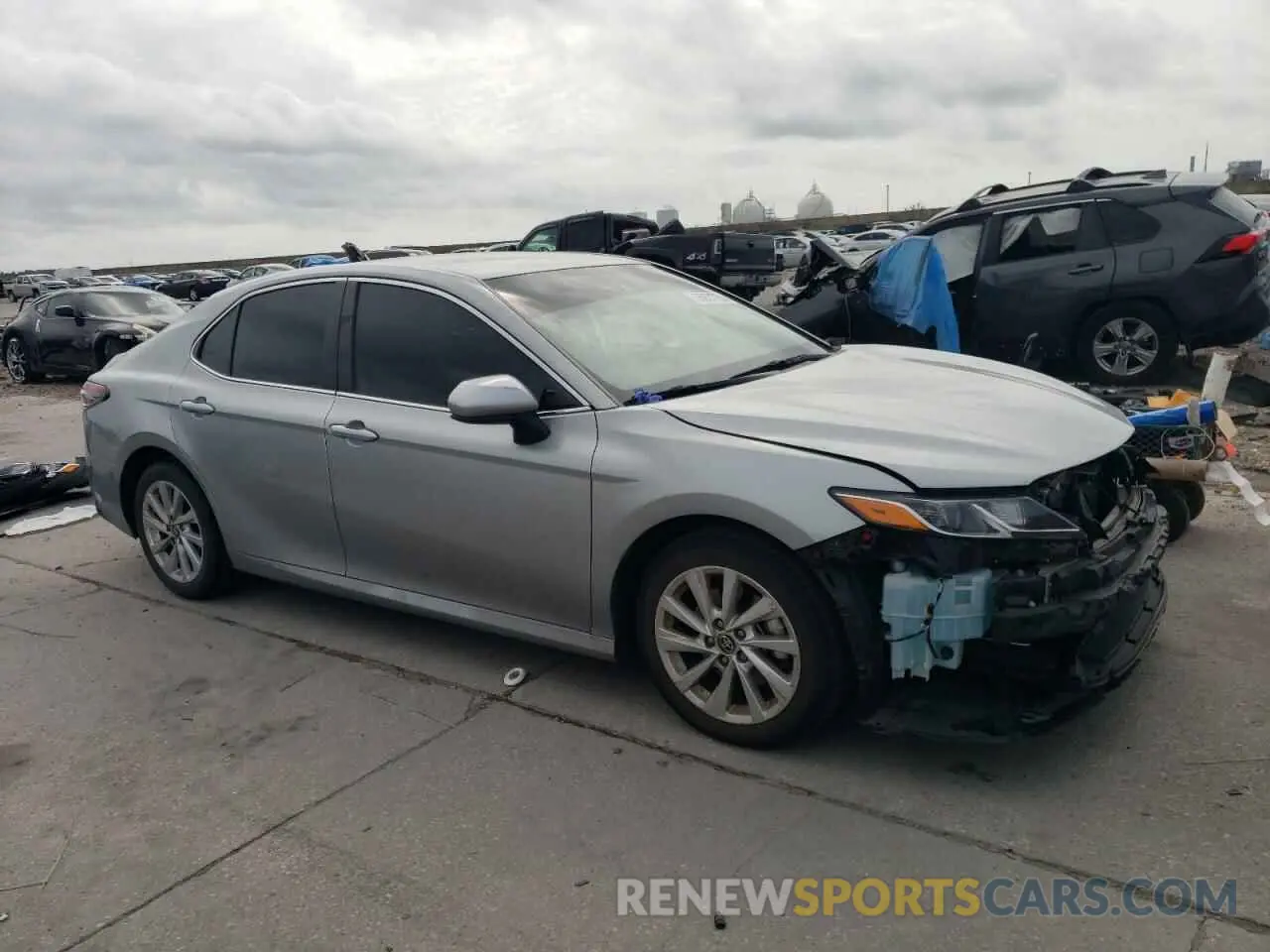 4 fotografías del automóvil dañado 4T1C11AK3PU817431 TOYOTA CAMRY 2023