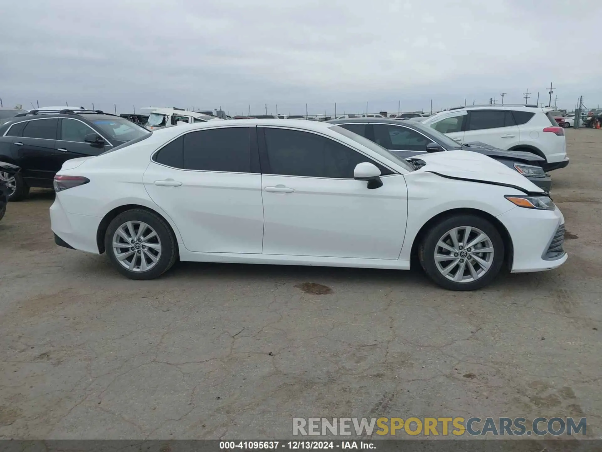 13 fotografías del automóvil dañado 4T1C11AK4PU105509 TOYOTA CAMRY 2023