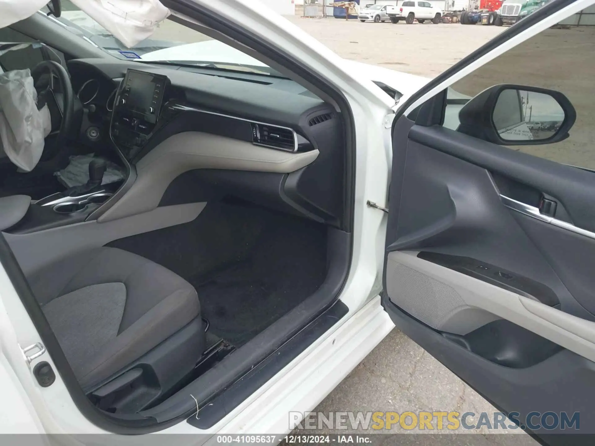 5 fotografías del automóvil dañado 4T1C11AK4PU105509 TOYOTA CAMRY 2023