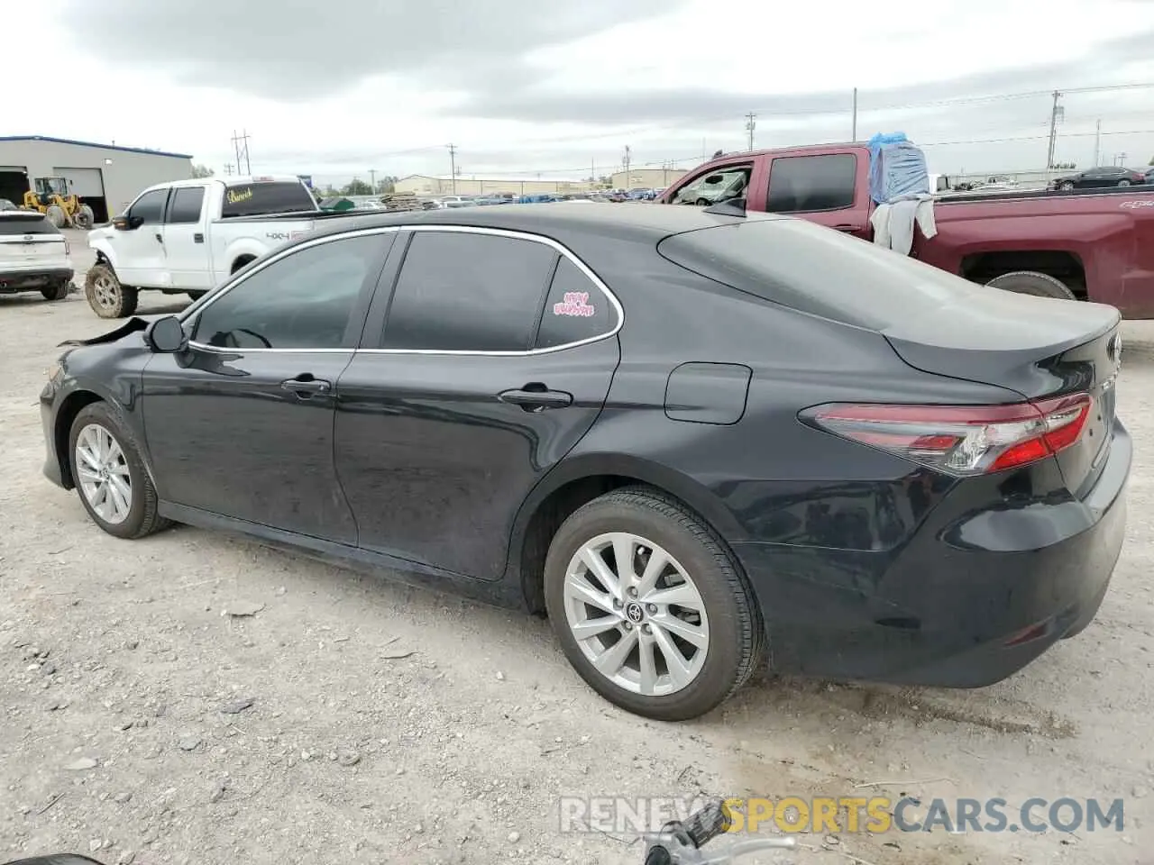 2 fotografías del automóvil dañado 4T1C11AK4PU176564 TOYOTA CAMRY 2023