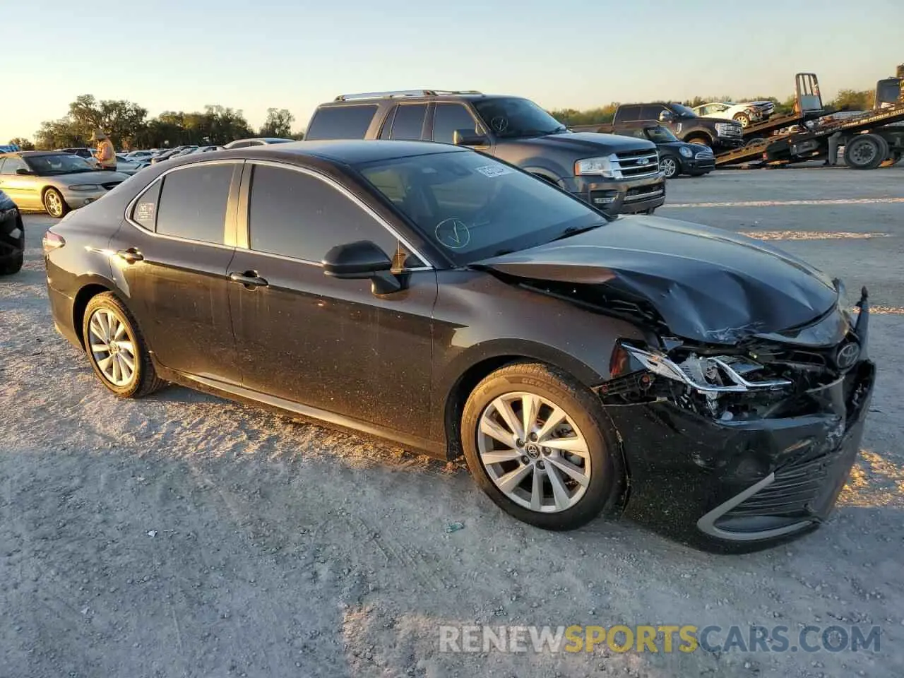 4 fotografías del automóvil dañado 4T1C11AK4PU720965 TOYOTA CAMRY 2023