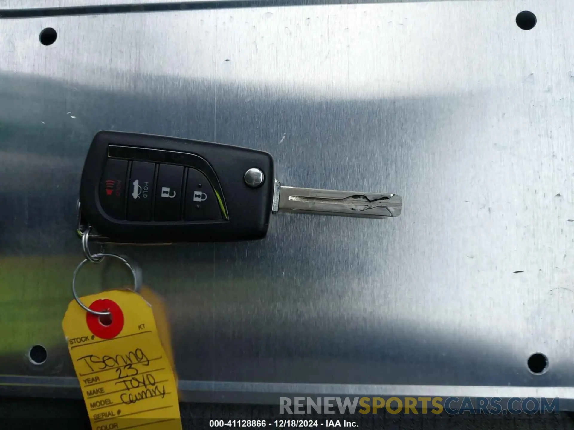 11 fotografías del automóvil dañado 4T1C11AK5PU084735 TOYOTA CAMRY 2023