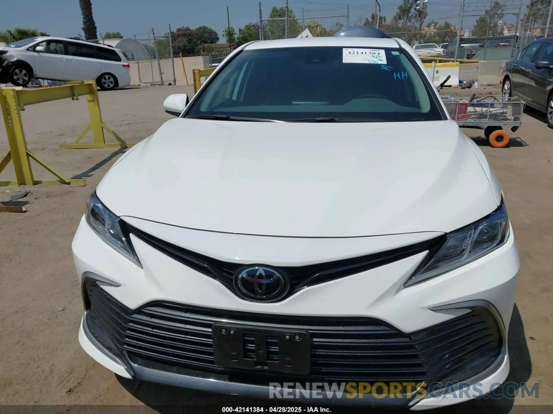 12 fotografías del automóvil dañado 4T1C11AK5PU090955 TOYOTA CAMRY 2023