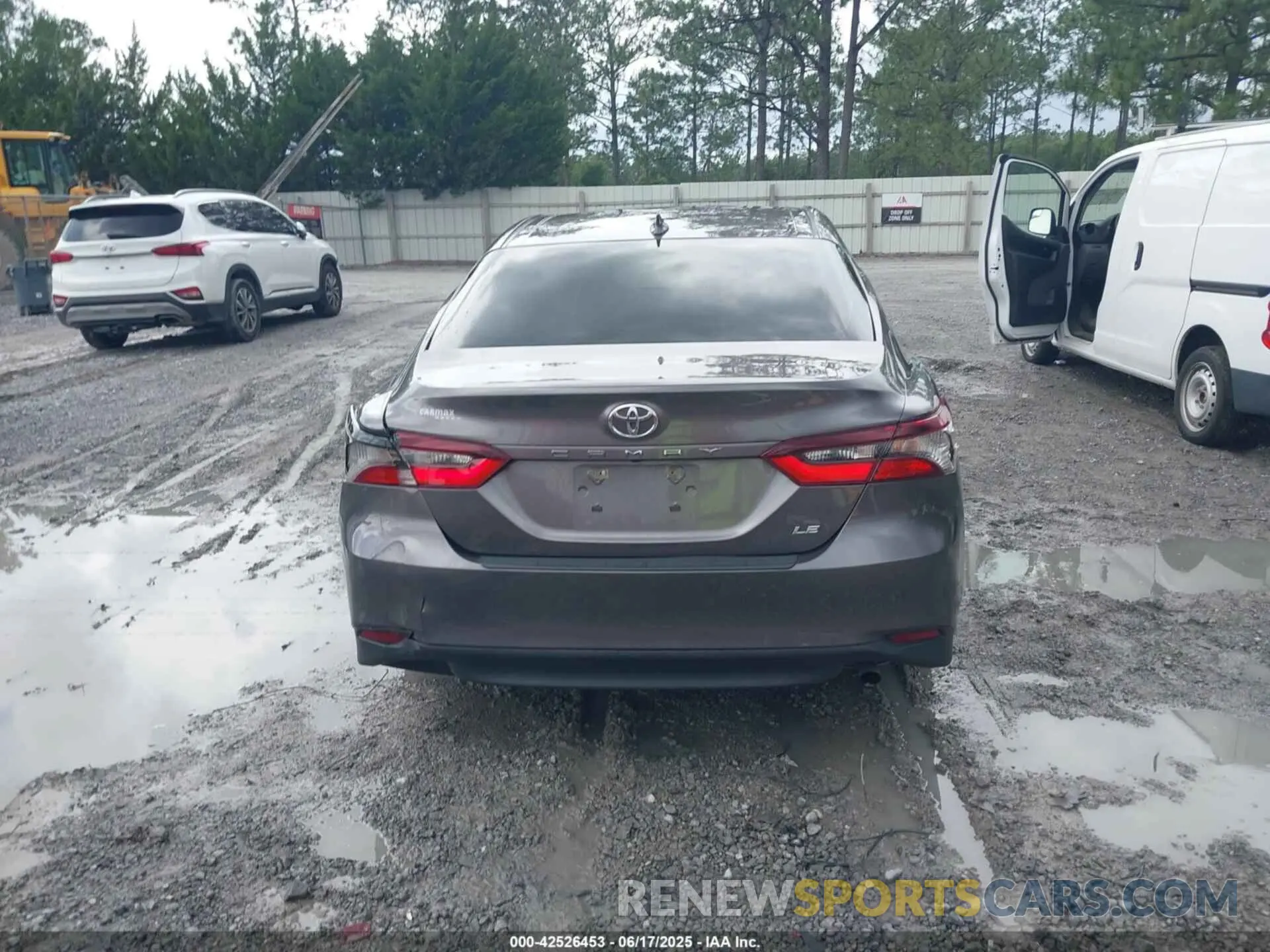 17 fotografías del automóvil dañado 4T1C11AK5PU106684 TOYOTA CAMRY 2023