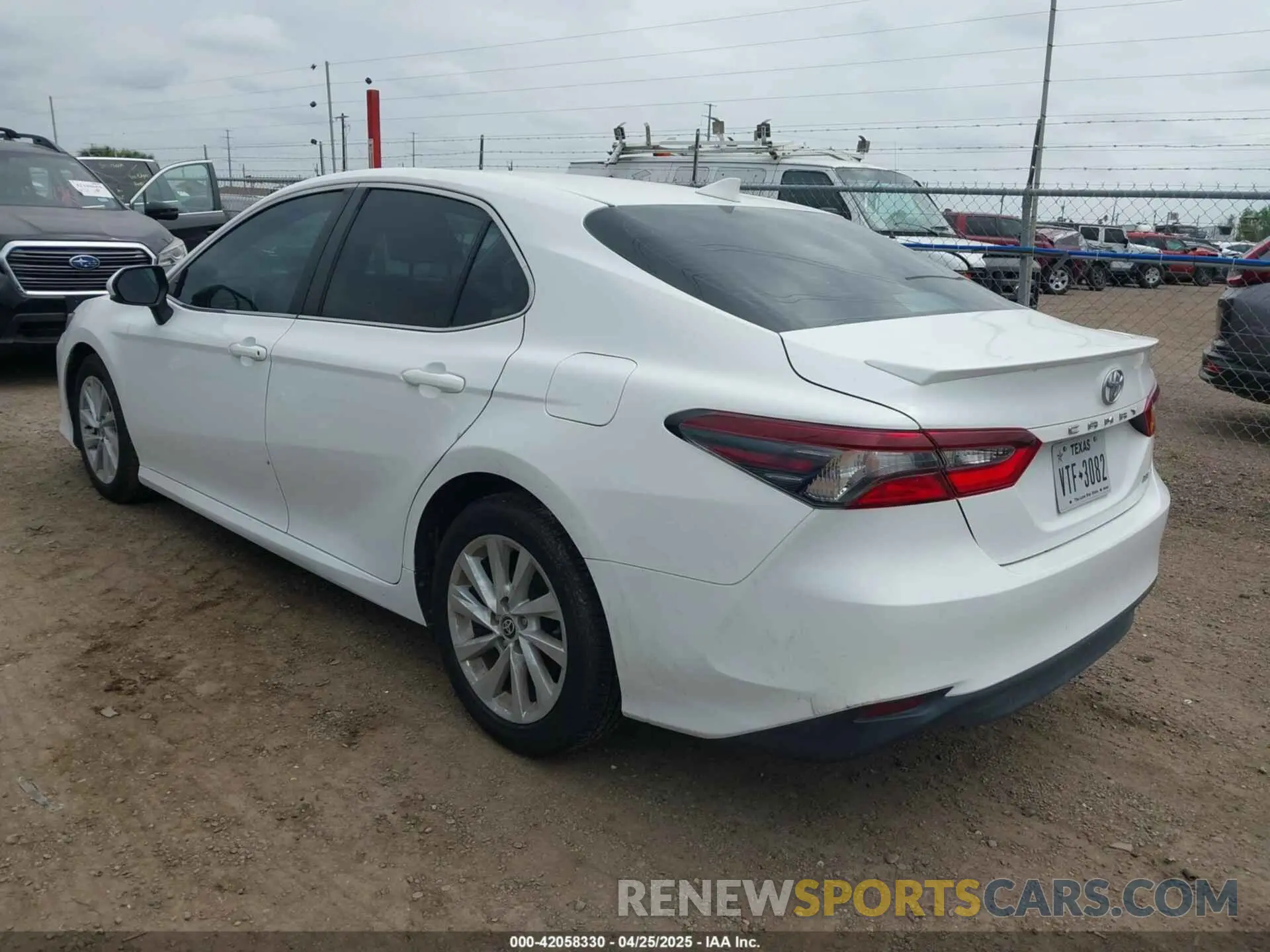 3 fotografías del automóvil dañado 4T1C11AK5PU125011 TOYOTA CAMRY 2023