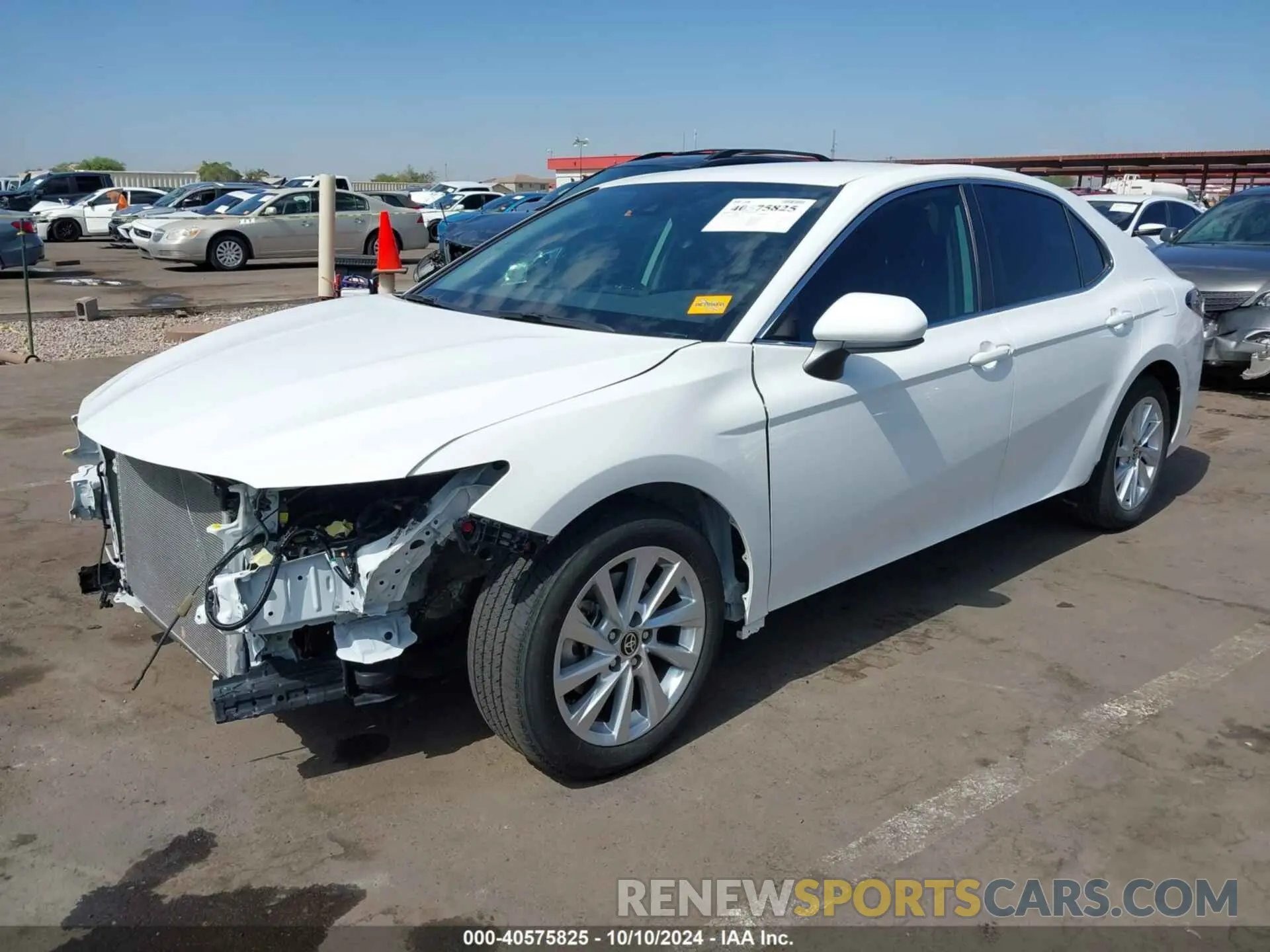 2 fotografías del automóvil dañado 4T1C11AK5PU140611 TOYOTA CAMRY 2023
