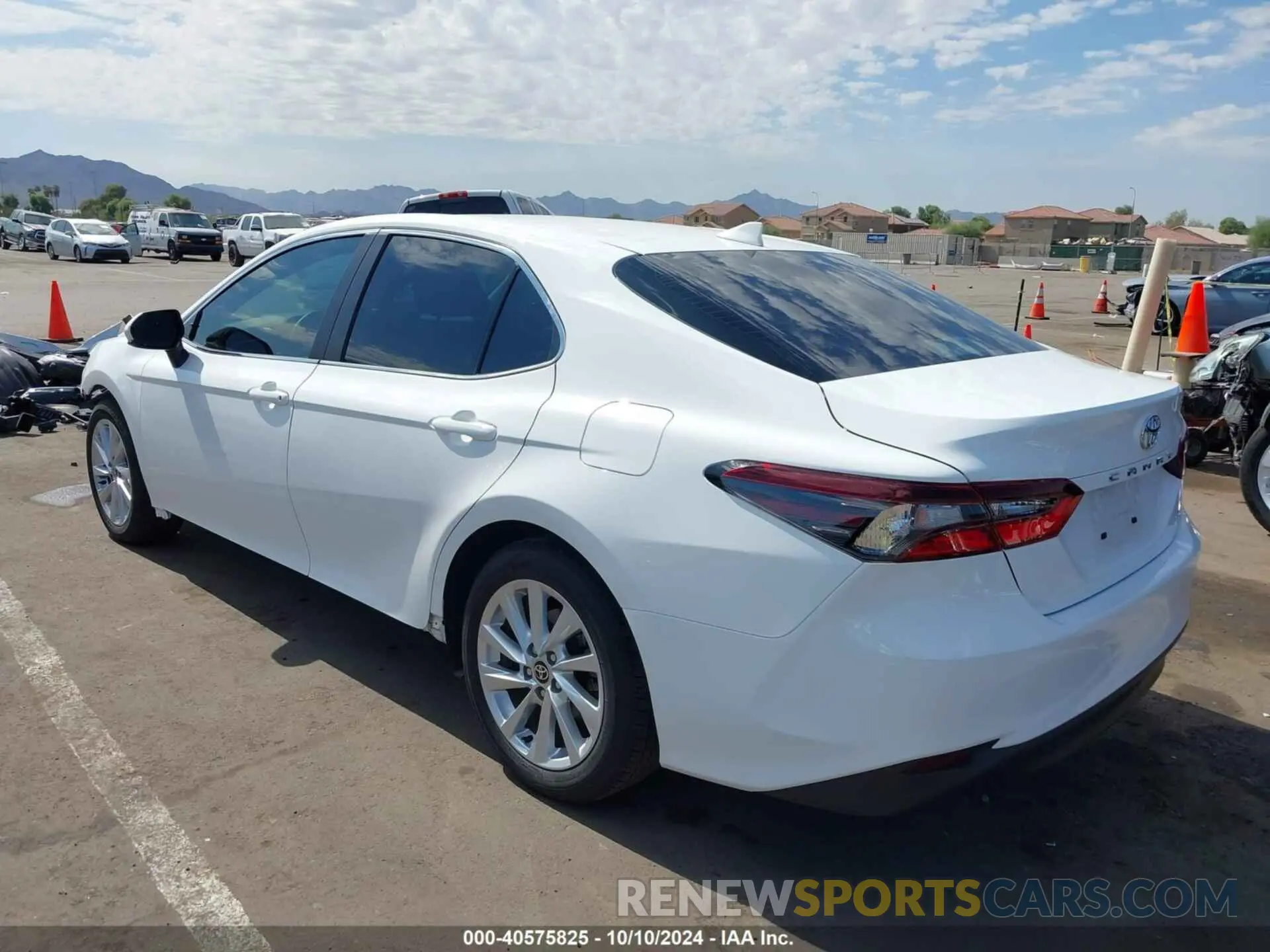 3 fotografías del automóvil dañado 4T1C11AK5PU140611 TOYOTA CAMRY 2023