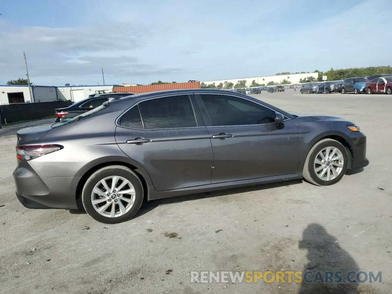 3 fotografías del automóvil dañado 4T1C11AK5PU179909 TOYOTA CAMRY 2023