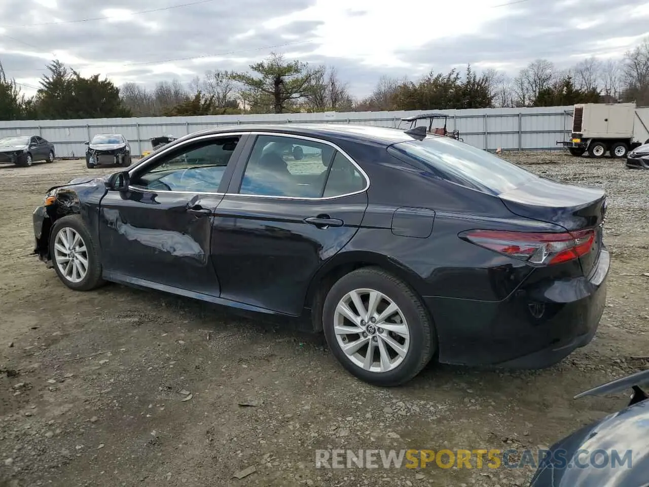 2 fotografías del automóvil dañado 4T1C11AK5PU185449 TOYOTA CAMRY 2023