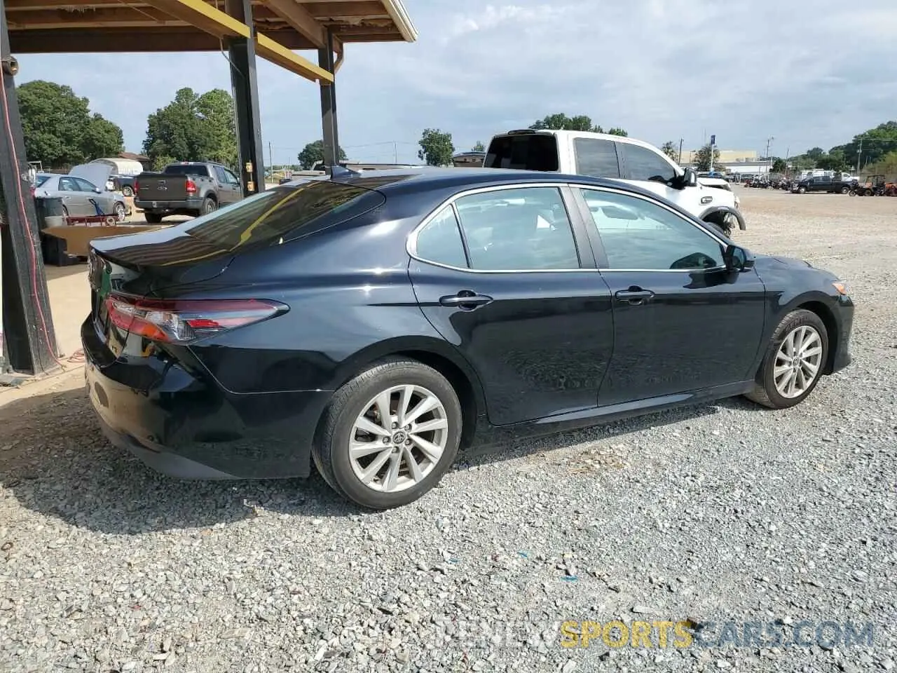3 fotografías del automóvil dañado 4T1C11AK5PU743459 TOYOTA CAMRY 2023