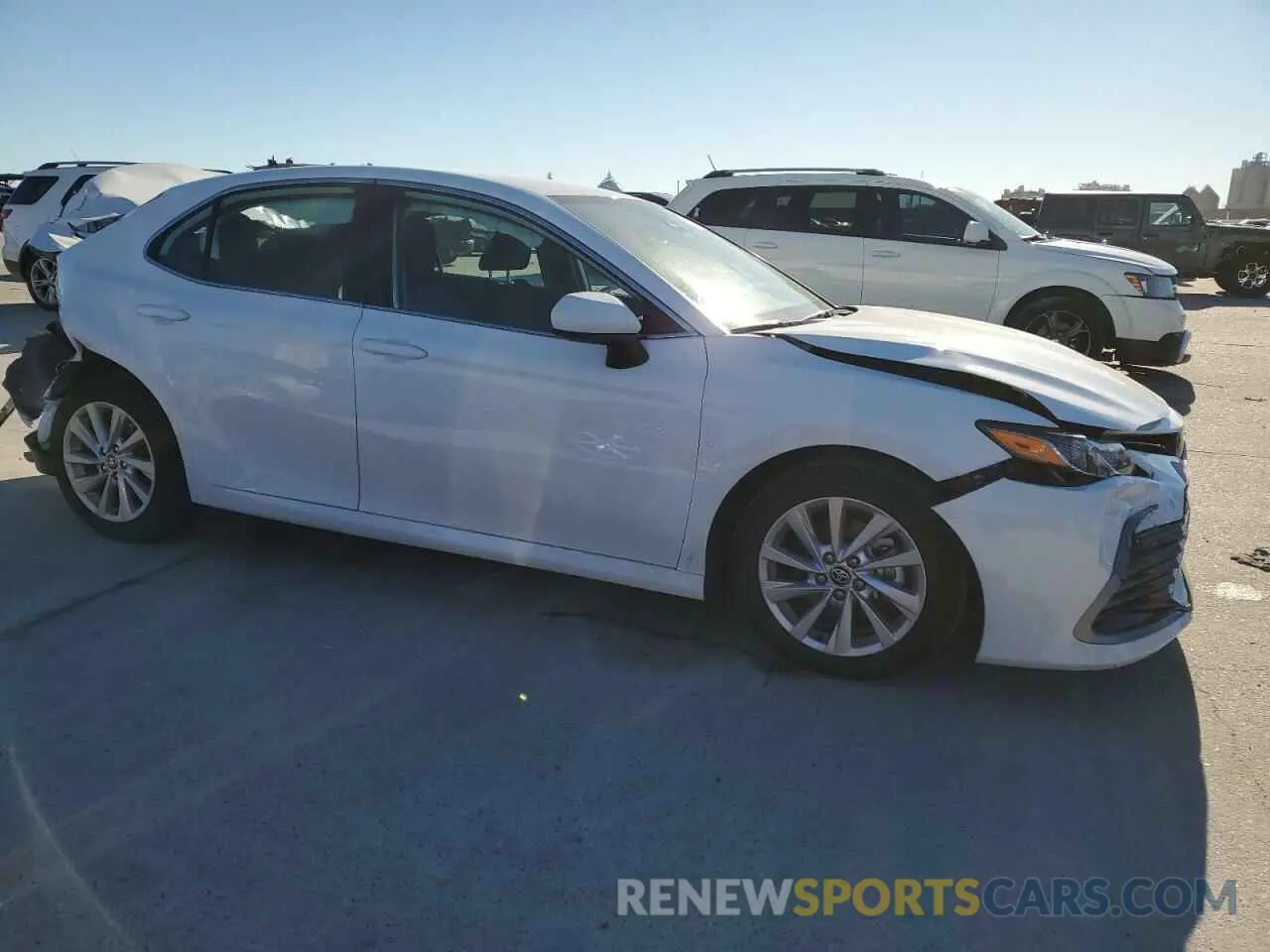4 fotografías del automóvil dañado 4T1C11AK5PU745132 TOYOTA CAMRY 2023