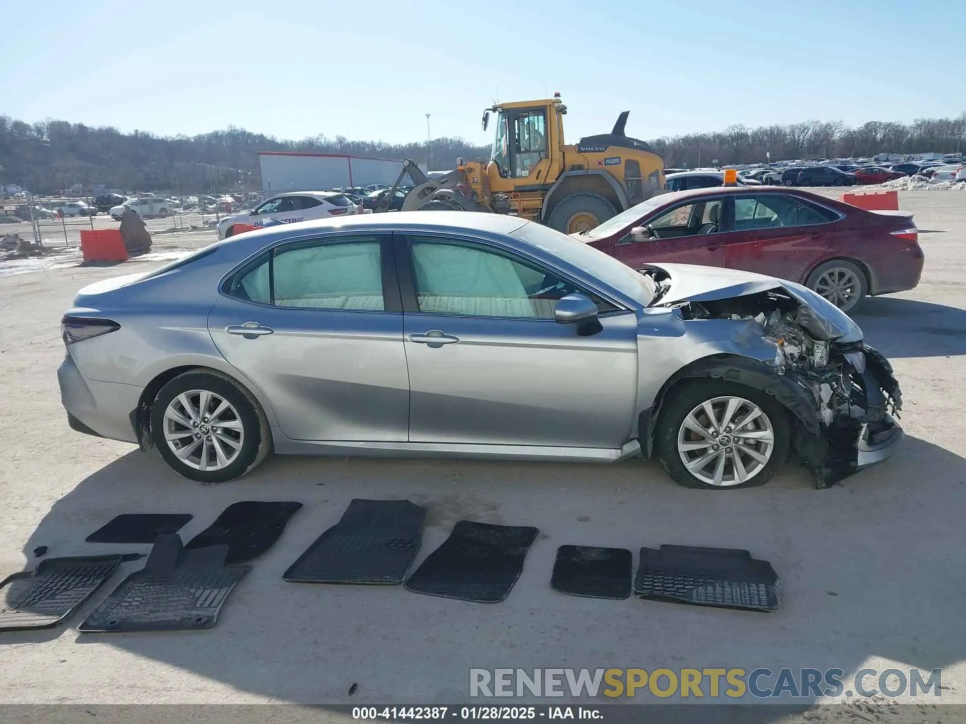 12 fotografías del automóvil dañado 4T1C11AK5PU748130 TOYOTA CAMRY 2023