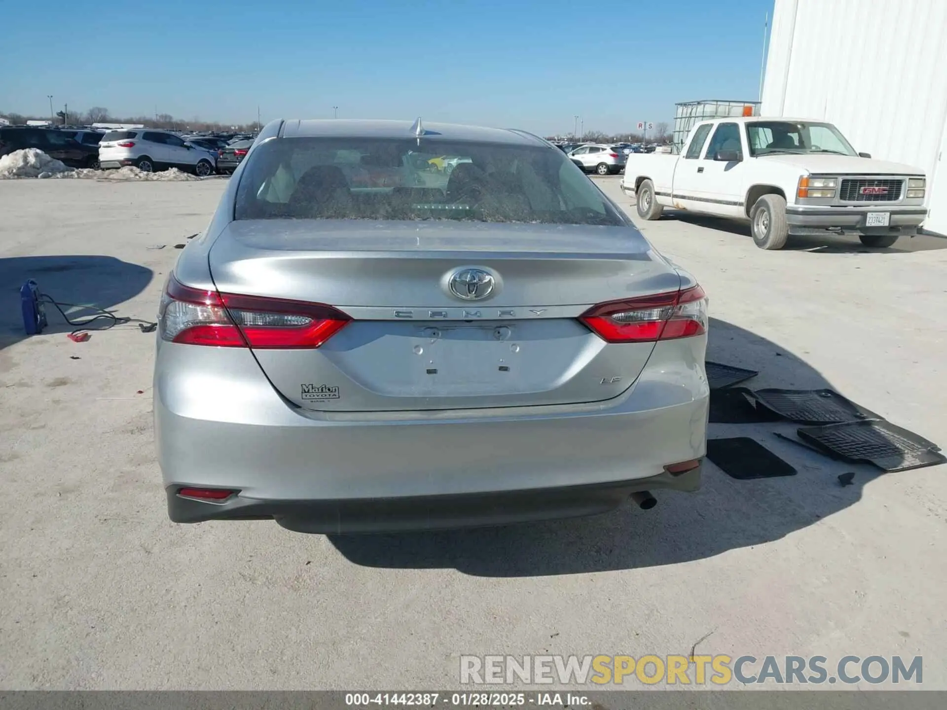 15 fotografías del automóvil dañado 4T1C11AK5PU748130 TOYOTA CAMRY 2023