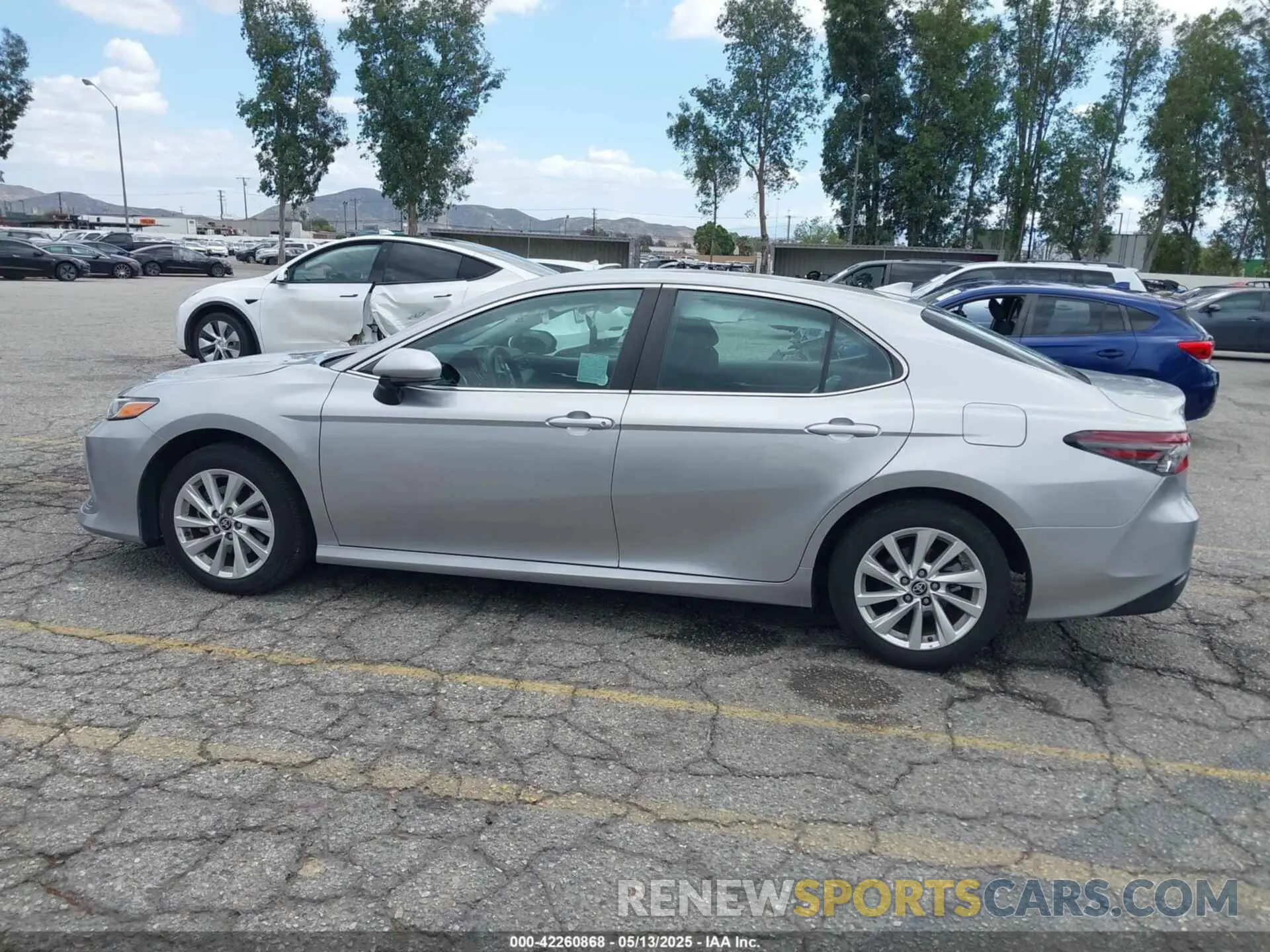 14 fotografías del automóvil dañado 4T1C11AK5PU756518 TOYOTA CAMRY 2023