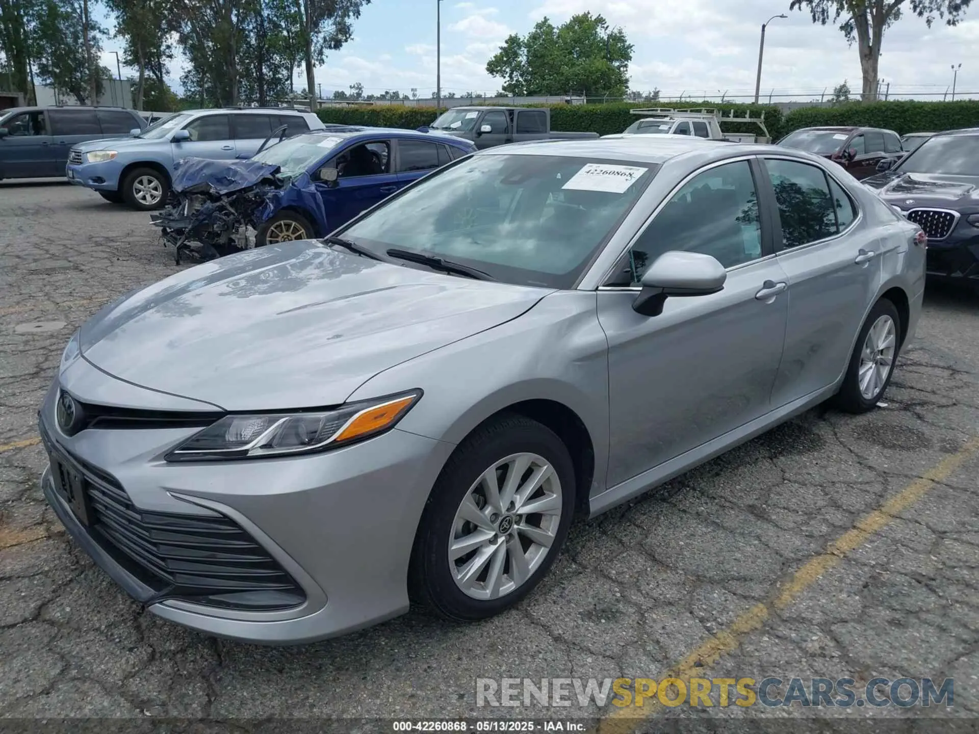 2 fotografías del automóvil dañado 4T1C11AK5PU756518 TOYOTA CAMRY 2023