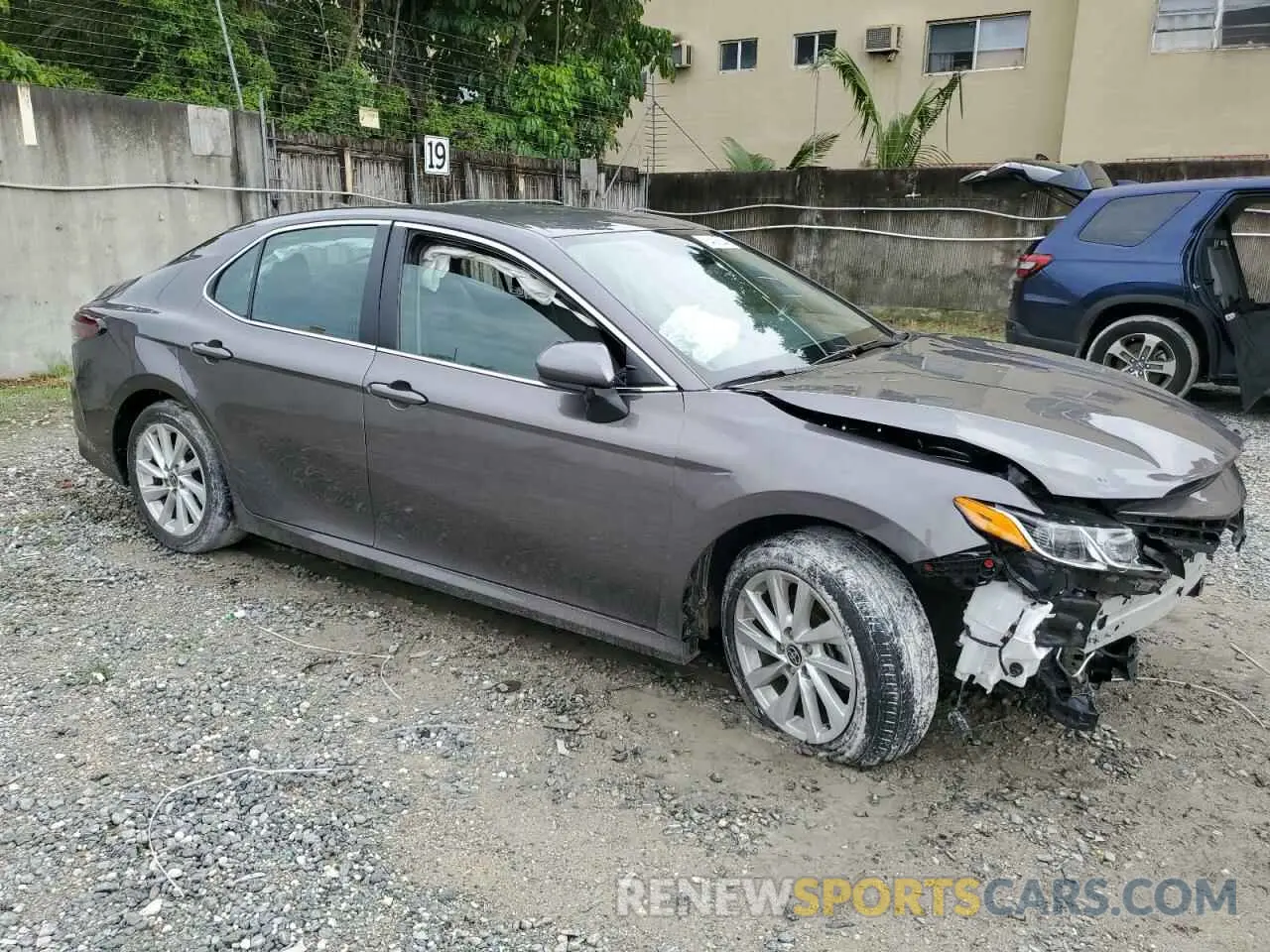 4 fotografías del automóvil dañado 4T1C11AK5PU757393 TOYOTA CAMRY 2023