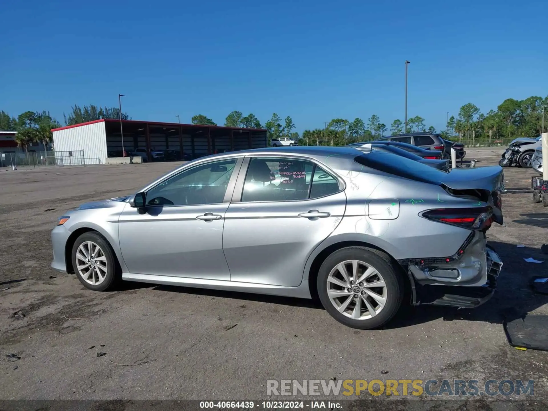 14 fotografías del automóvil dañado 4T1C11AK5PU779314 TOYOTA CAMRY 2023