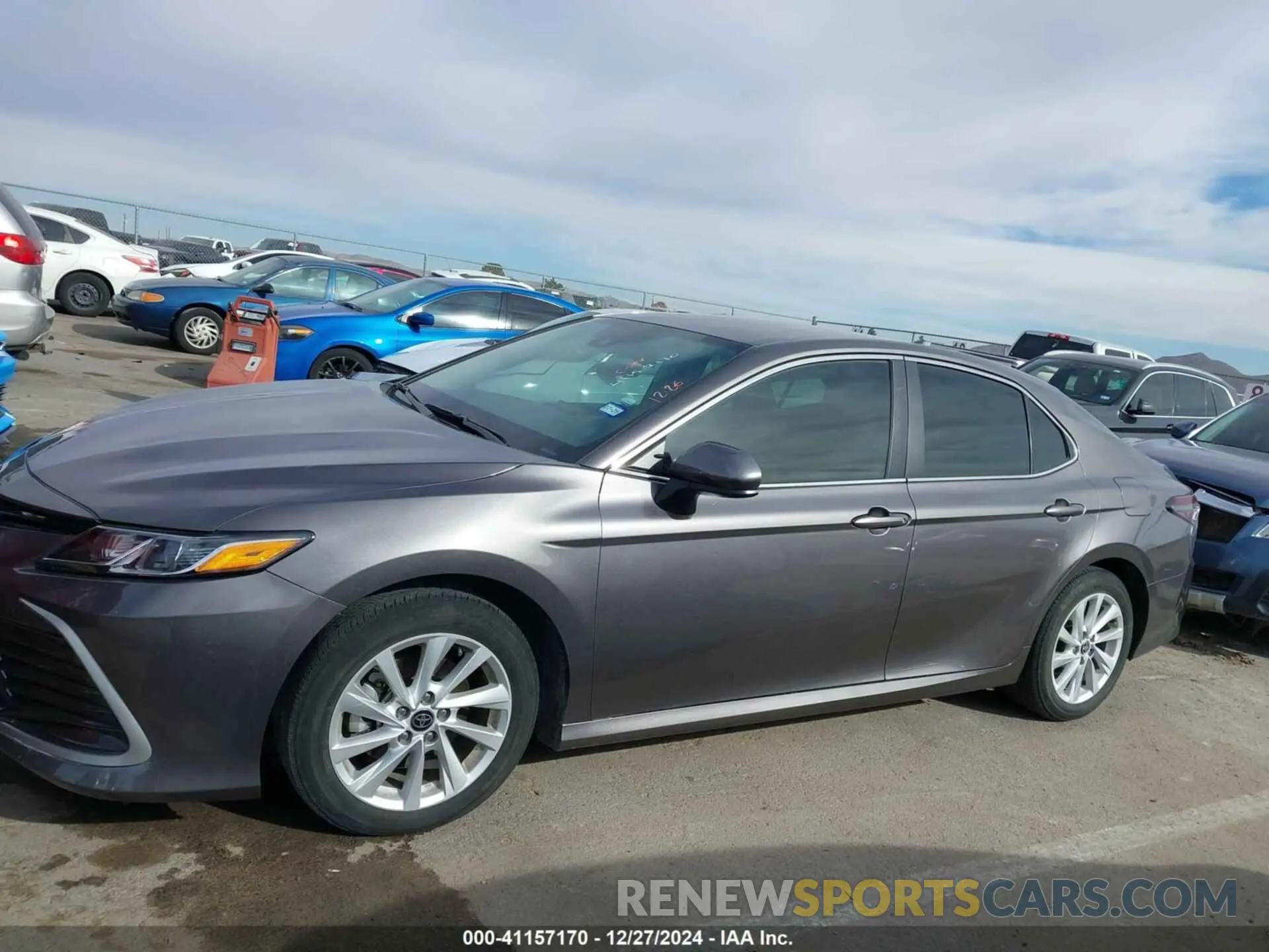 15 fotografías del automóvil dañado 4T1C11AK5PU828978 TOYOTA CAMRY 2023