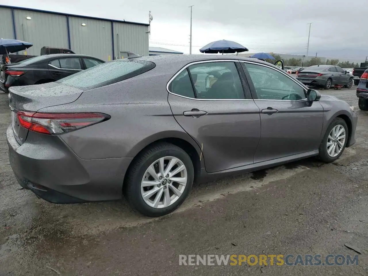 3 fotografías del automóvil dañado 4T1C11AK6PU098126 TOYOTA CAMRY 2023