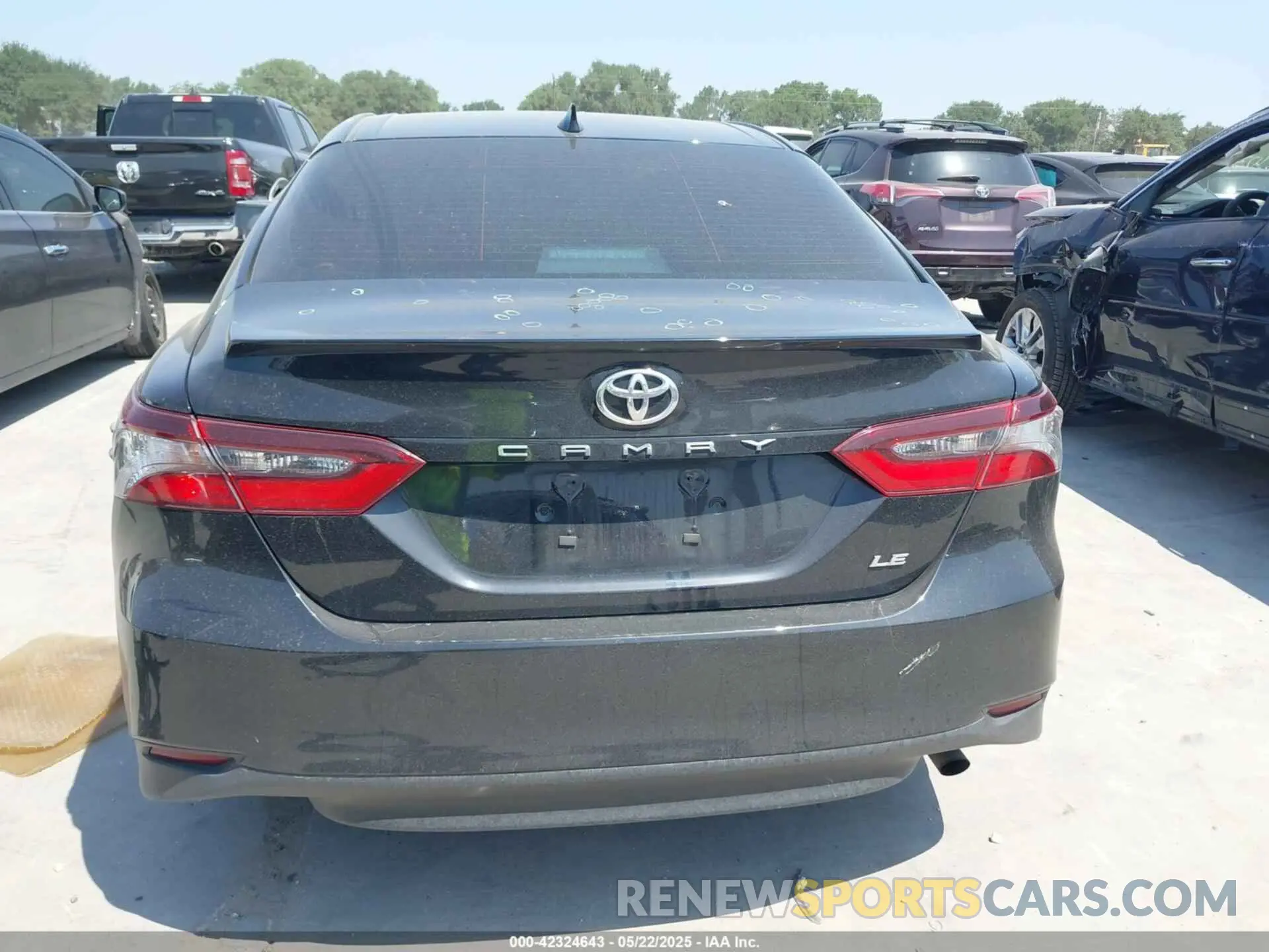 16 fotografías del automóvil dañado 4T1C11AK6PU786160 TOYOTA CAMRY 2023