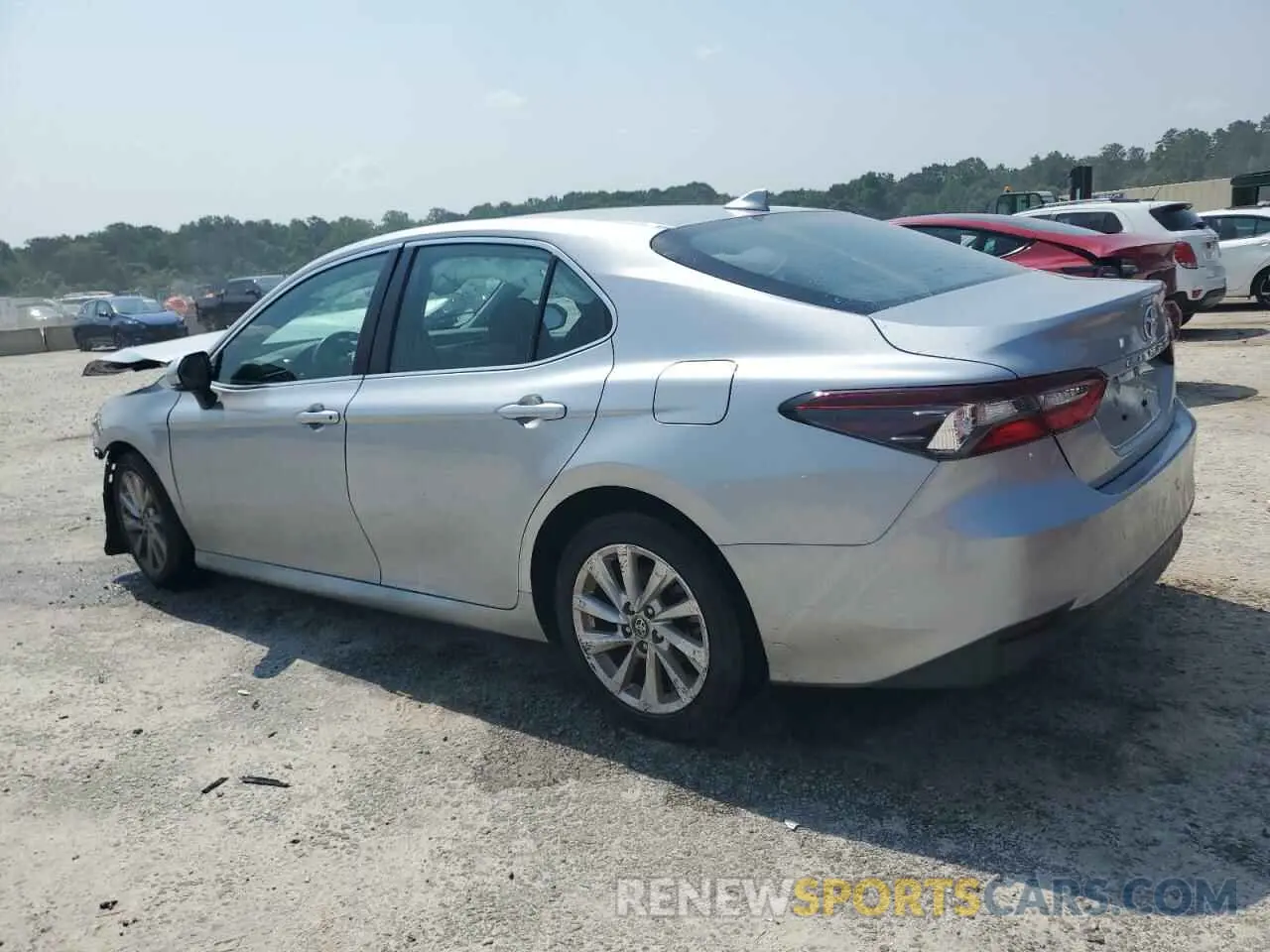 2 fotografías del automóvil dañado 4T1C11AK6PU837477 TOYOTA CAMRY 2023