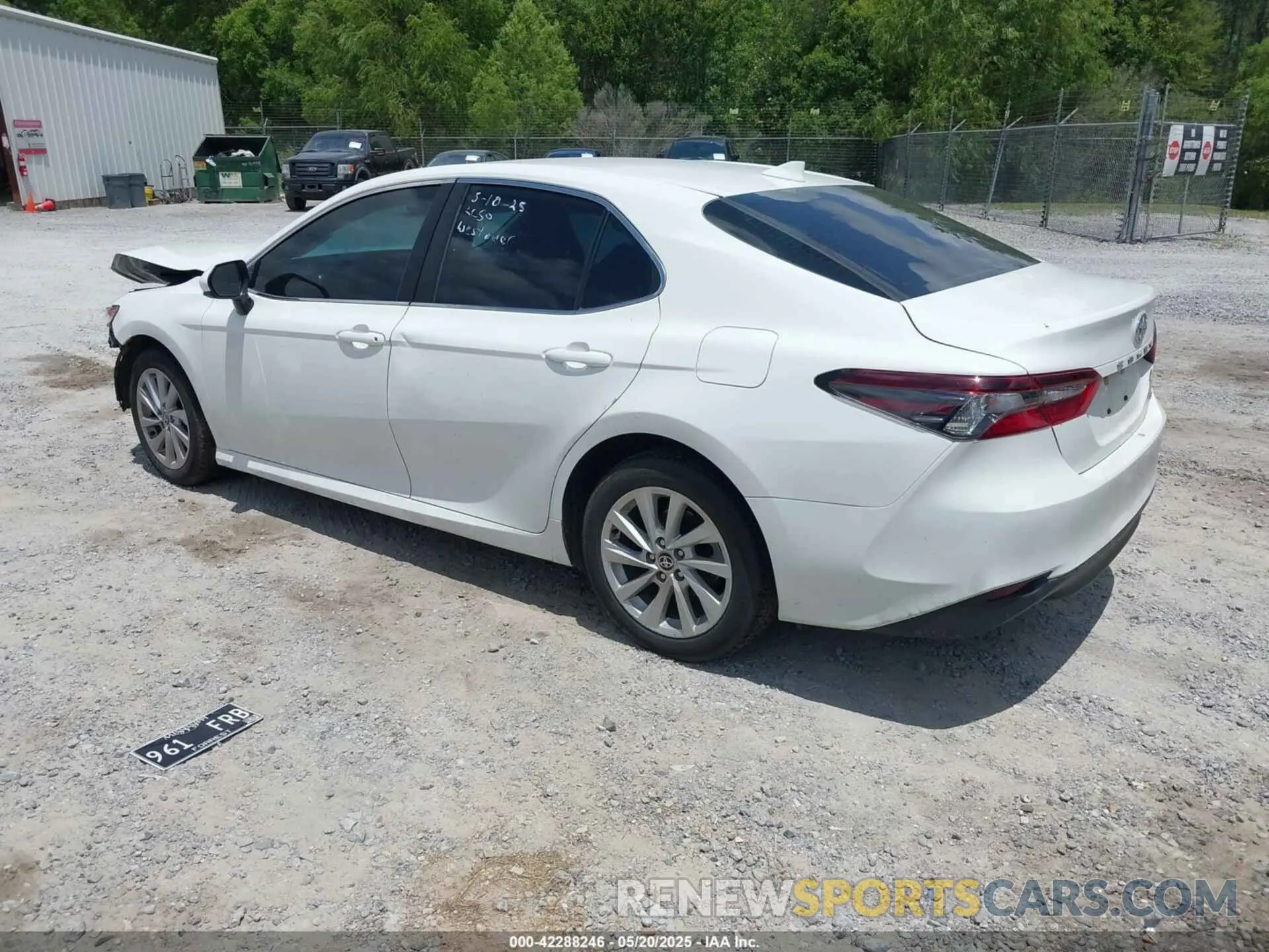 3 fotografías del automóvil dañado 4T1C11AK7PU077737 TOYOTA CAMRY 2023