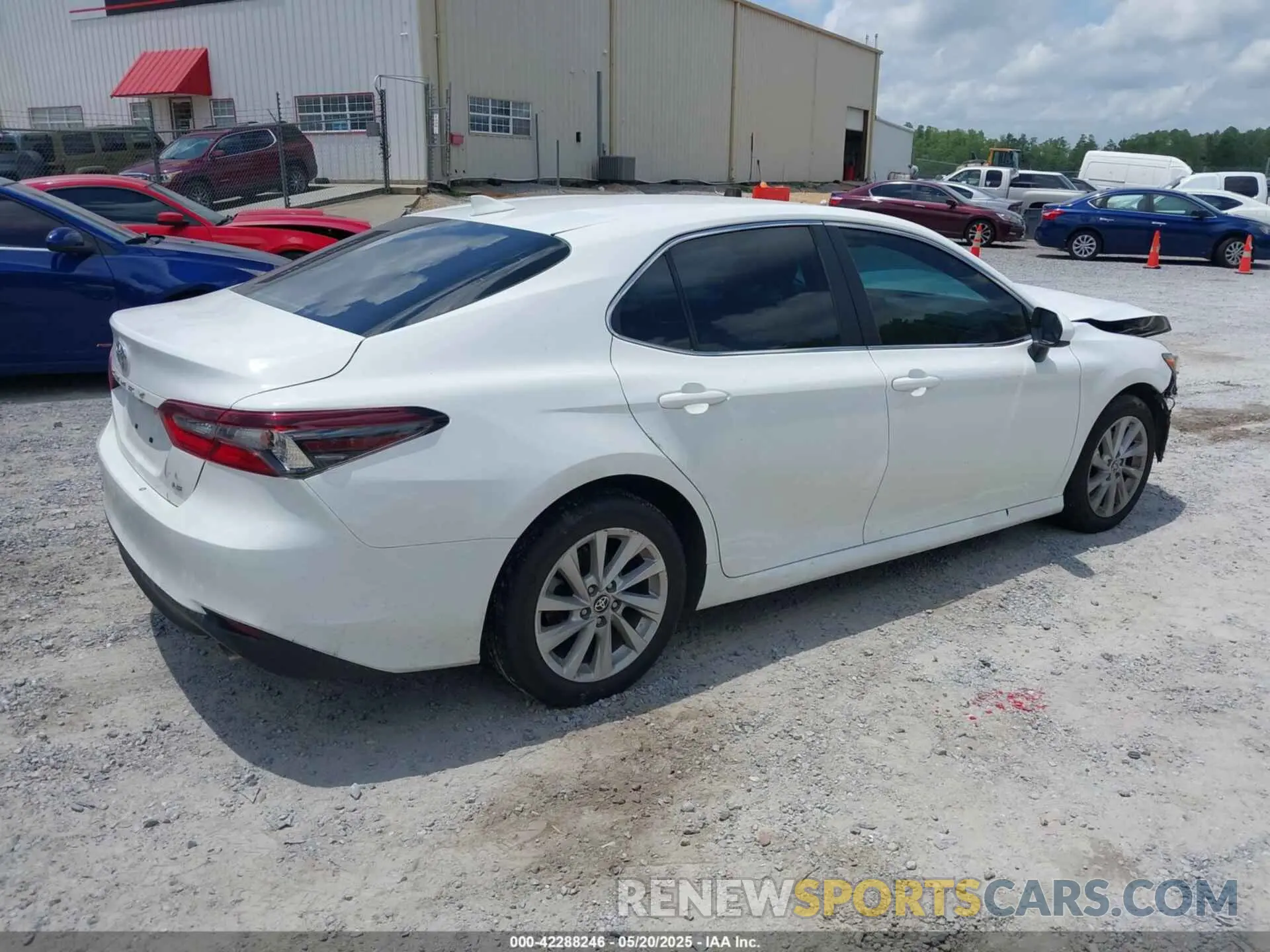 4 fotografías del automóvil dañado 4T1C11AK7PU077737 TOYOTA CAMRY 2023