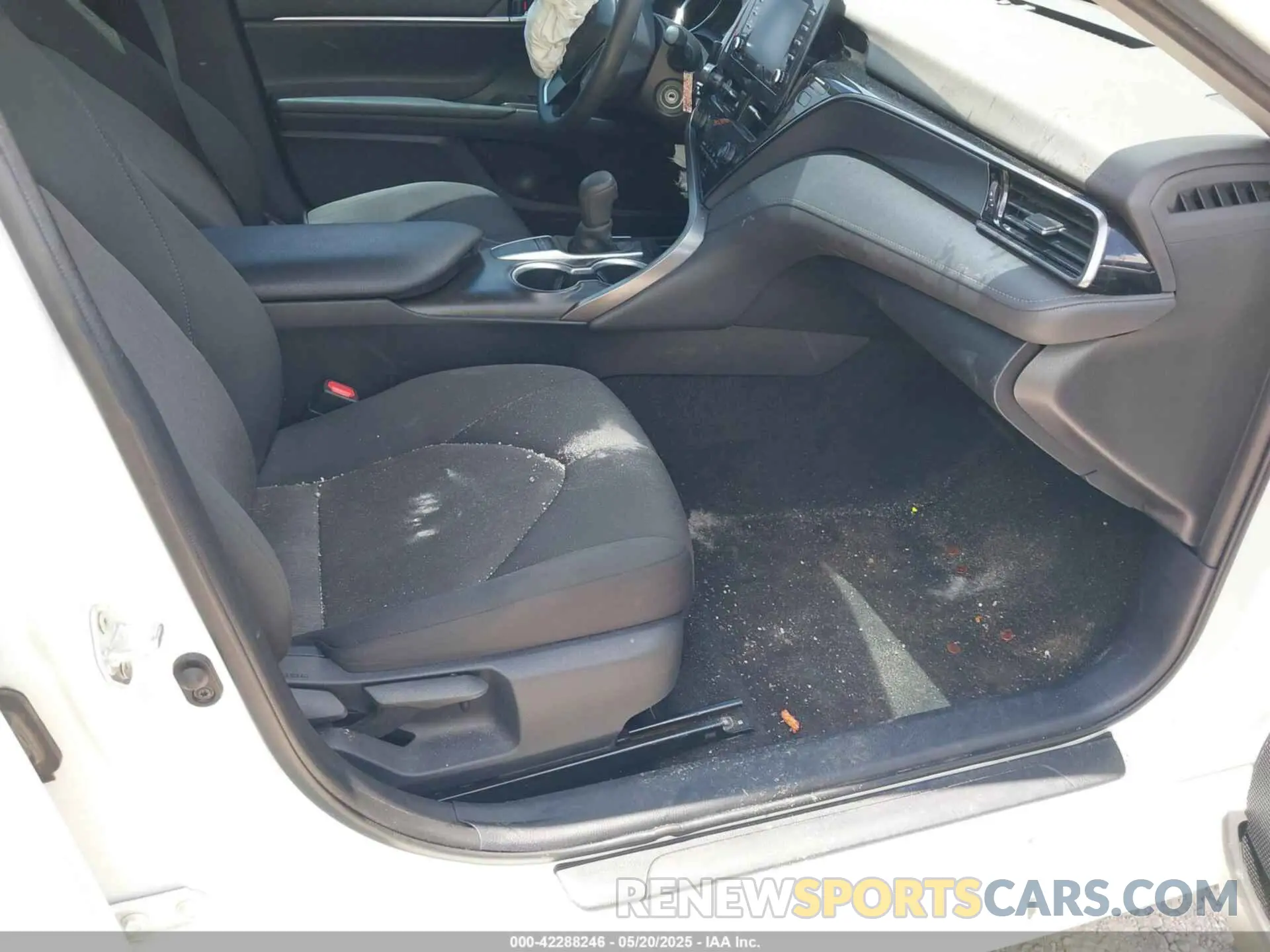 5 fotografías del automóvil dañado 4T1C11AK7PU077737 TOYOTA CAMRY 2023