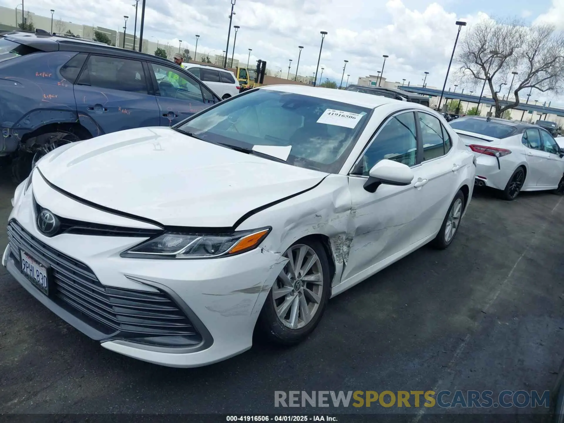 15 fotografías del automóvil dañado 4T1C11AK7PU086728 TOYOTA CAMRY 2023
