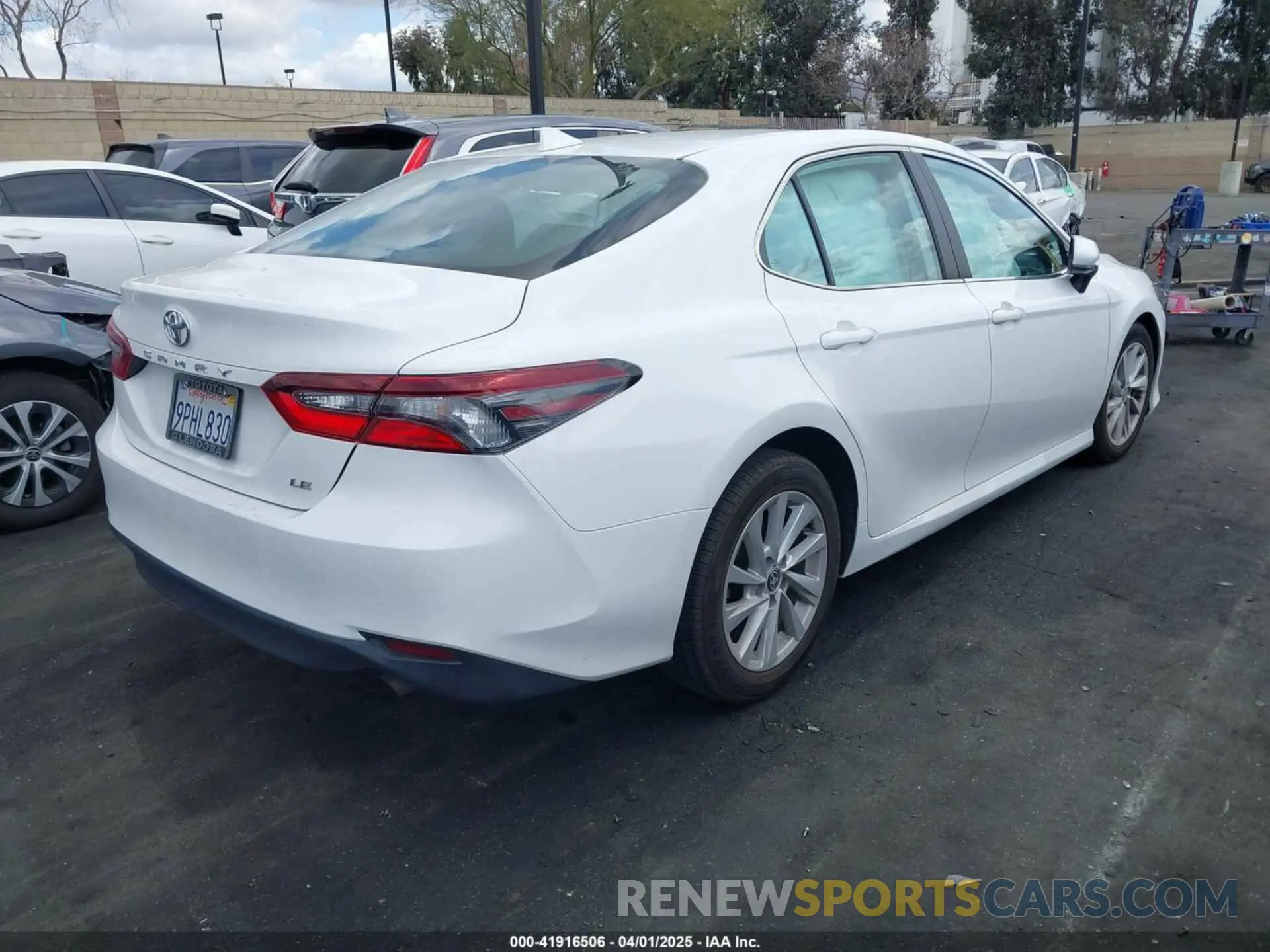 4 fotografías del automóvil dañado 4T1C11AK7PU086728 TOYOTA CAMRY 2023