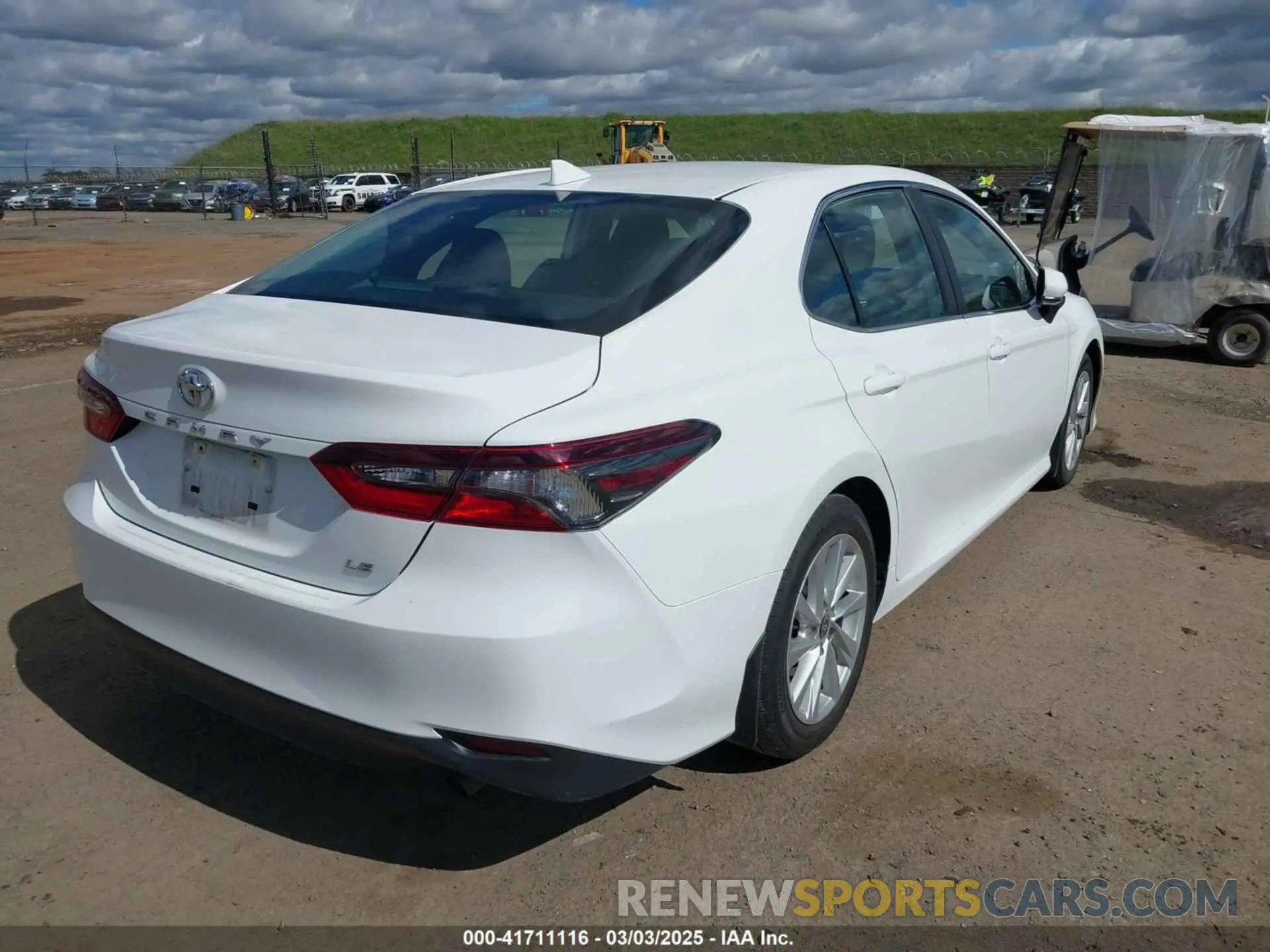 4 fotografías del automóvil dañado 4T1C11AK7PU135832 TOYOTA CAMRY 2023