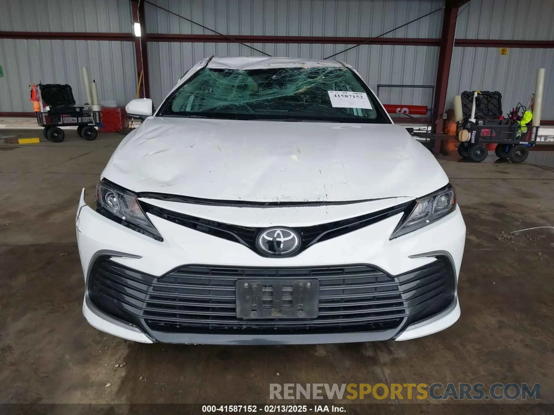12 fotografías del automóvil dañado 4T1C11AK7PU750042 TOYOTA CAMRY 2023
