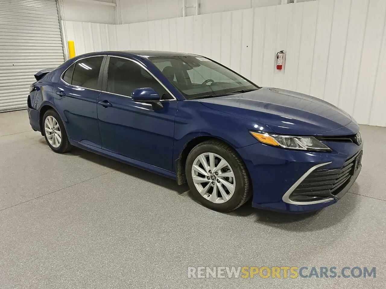 4 fotografías del automóvil dañado 4T1C11AK8PU079139 TOYOTA CAMRY 2023